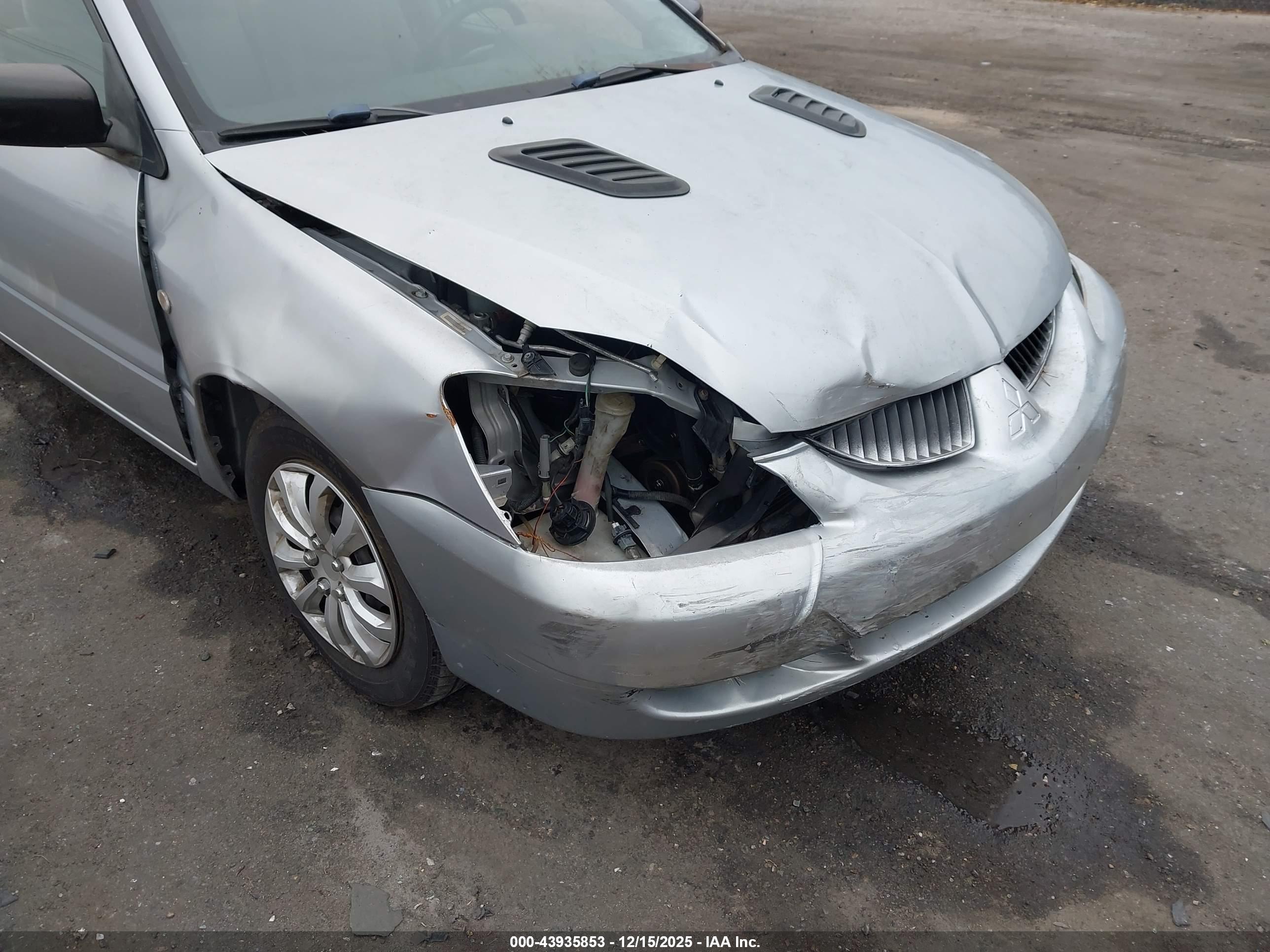 MITSUBISHI LANCER image 6