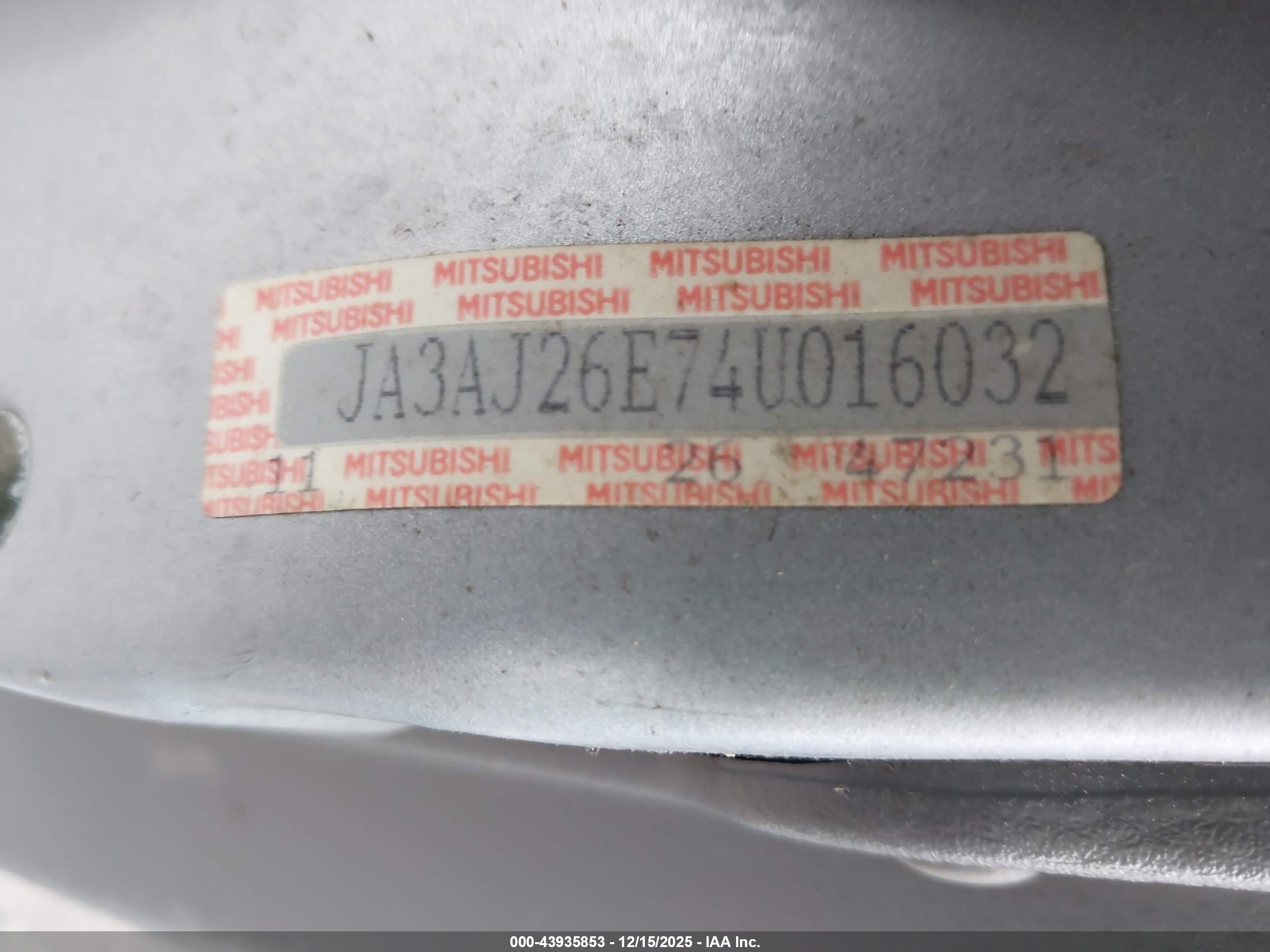 MITSUBISHI LANCER image 9