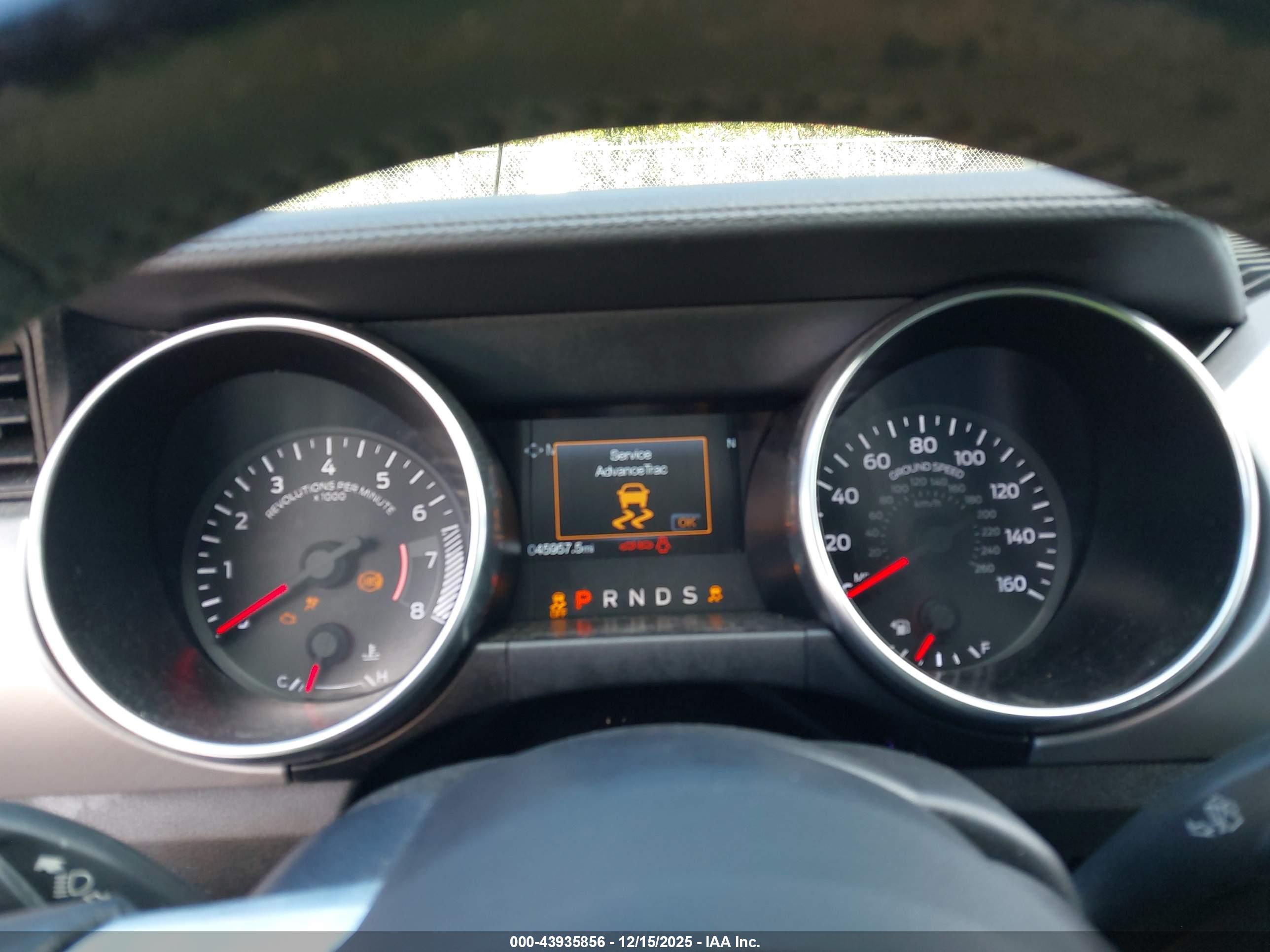 FORD MUSTANG image 7
