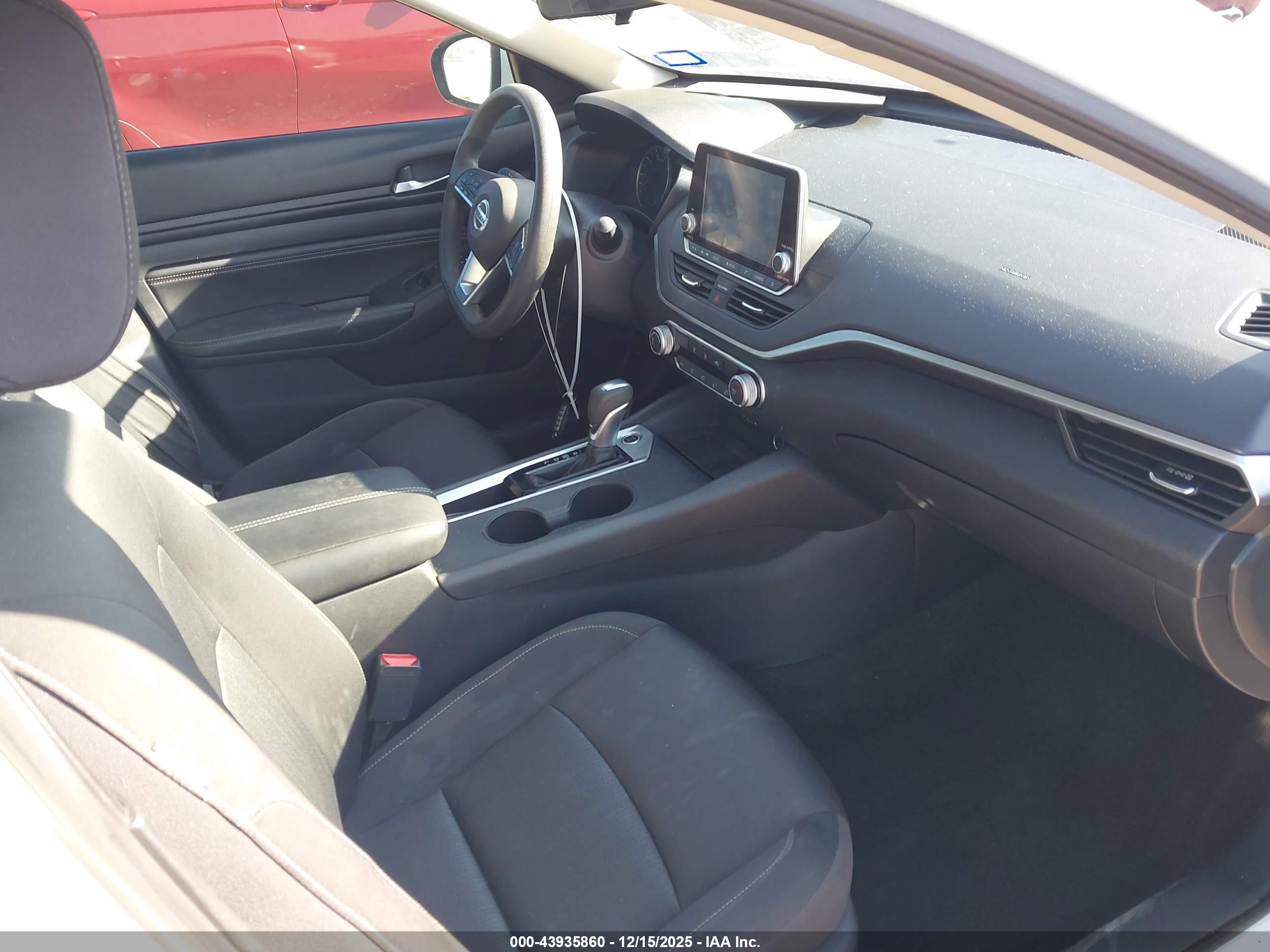 NISSAN ALTIMA image 5