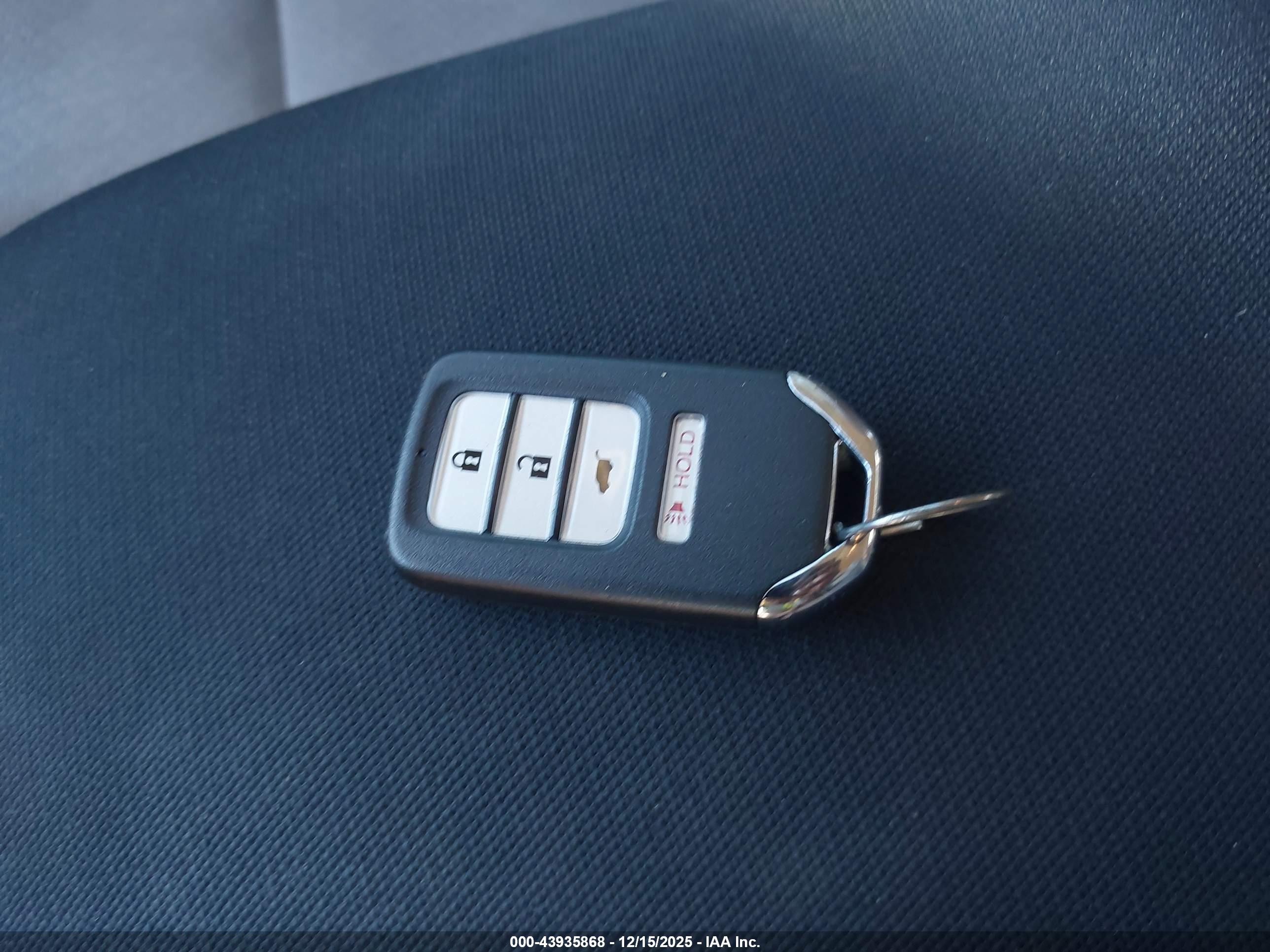 HONDA CR-V image 11