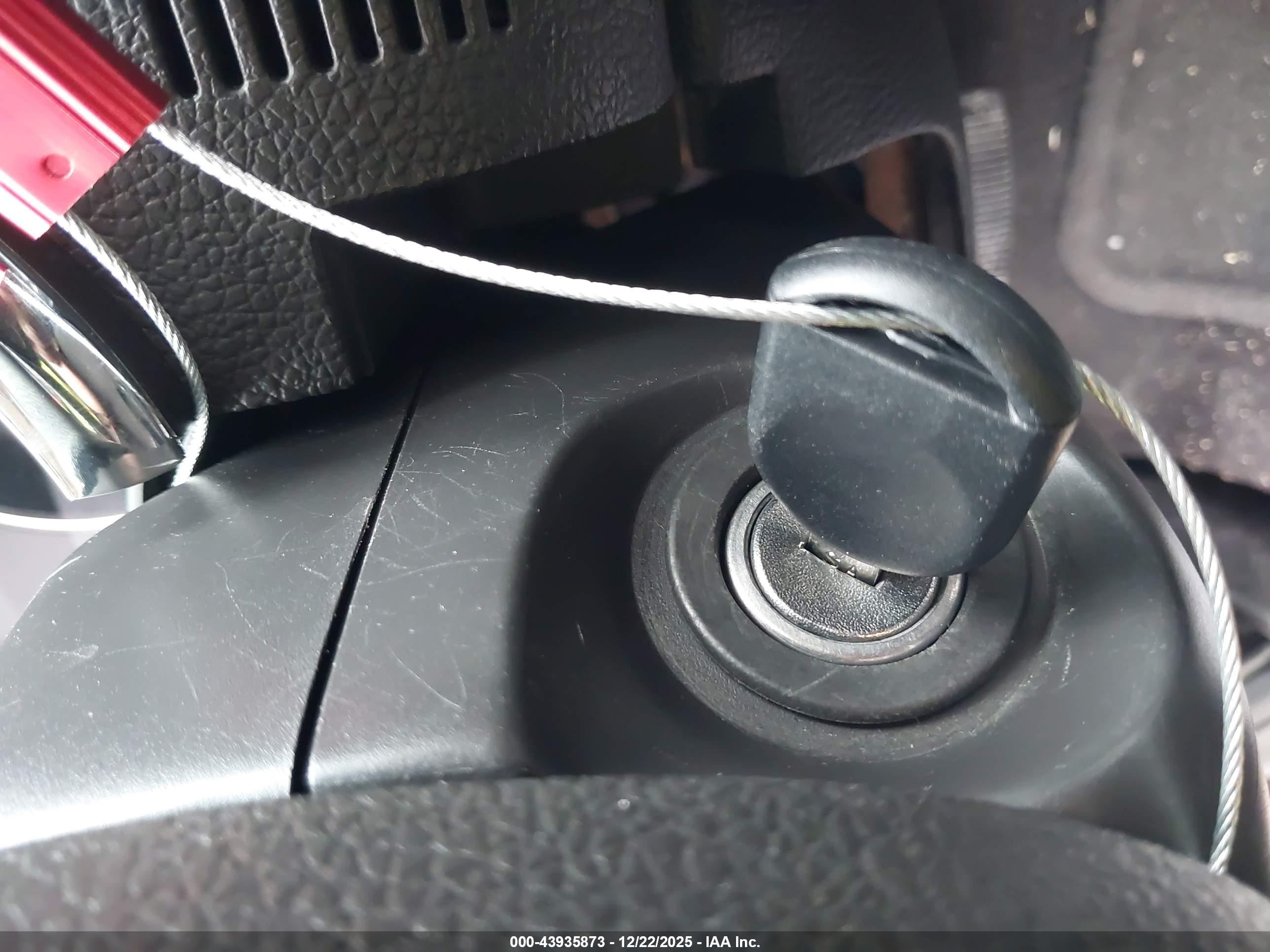 FORD EXPLORER image 11