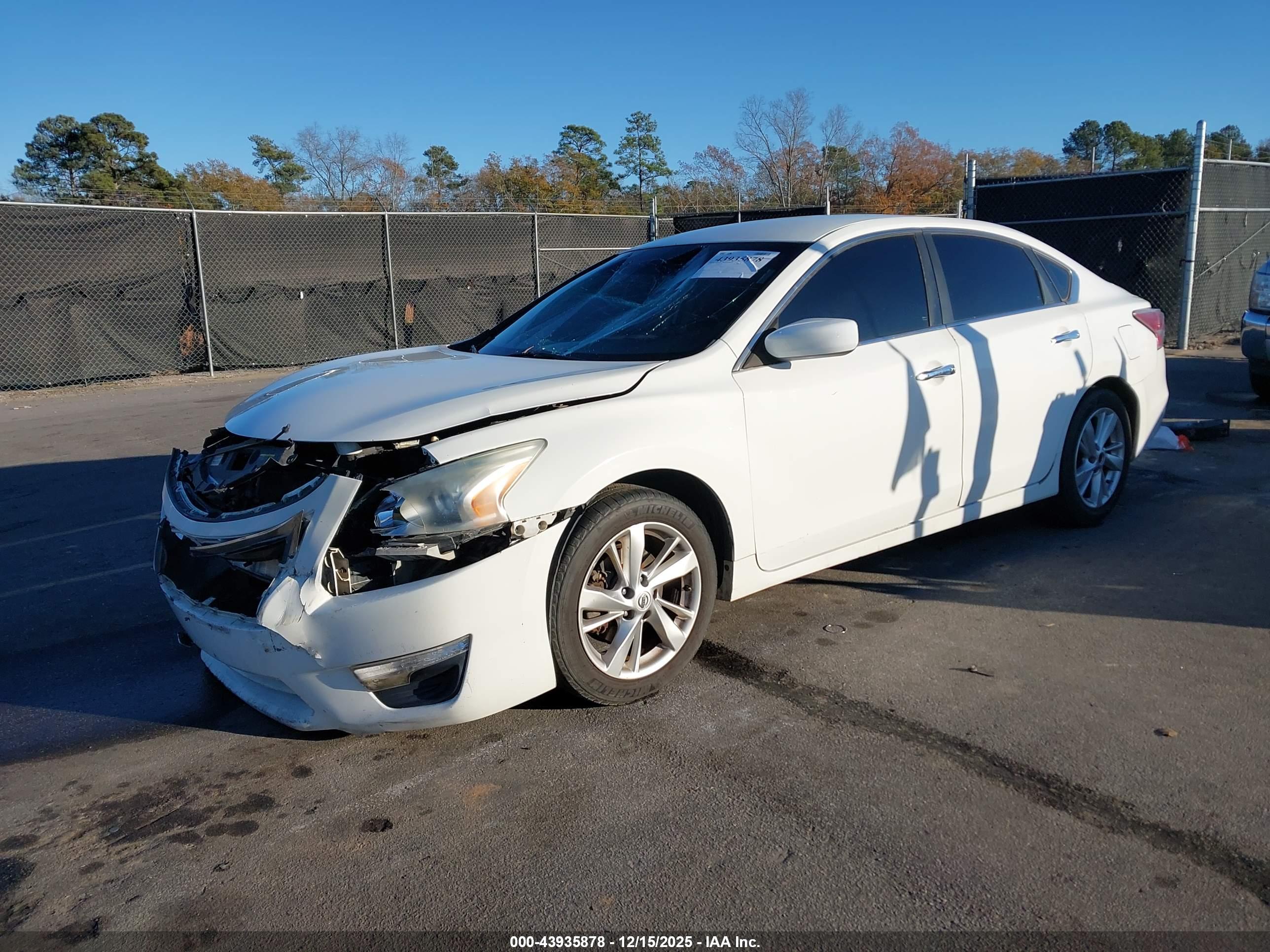 NISSAN ALTIMA image 2