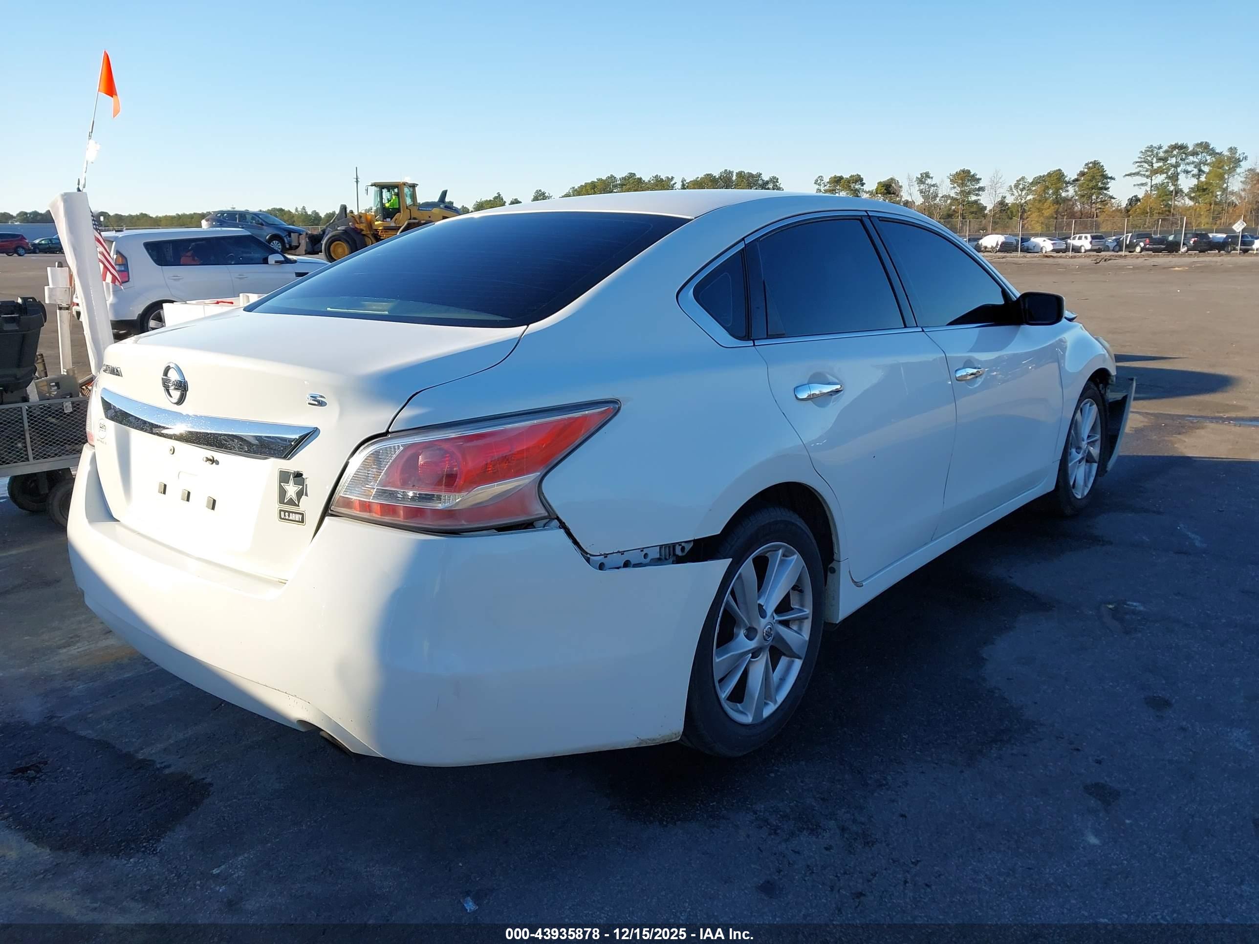 NISSAN ALTIMA image 4