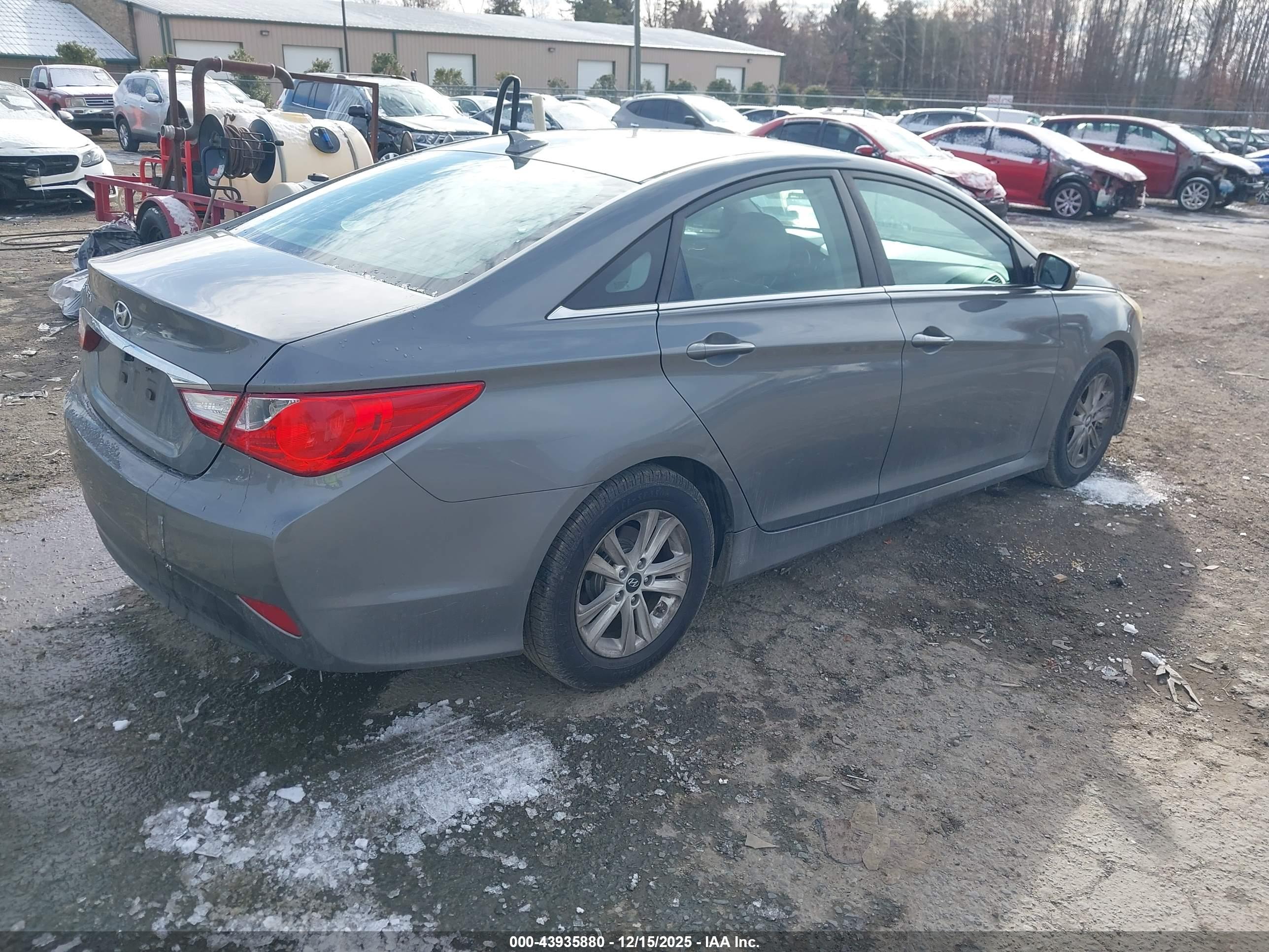 HYUNDAI SONATA image 4