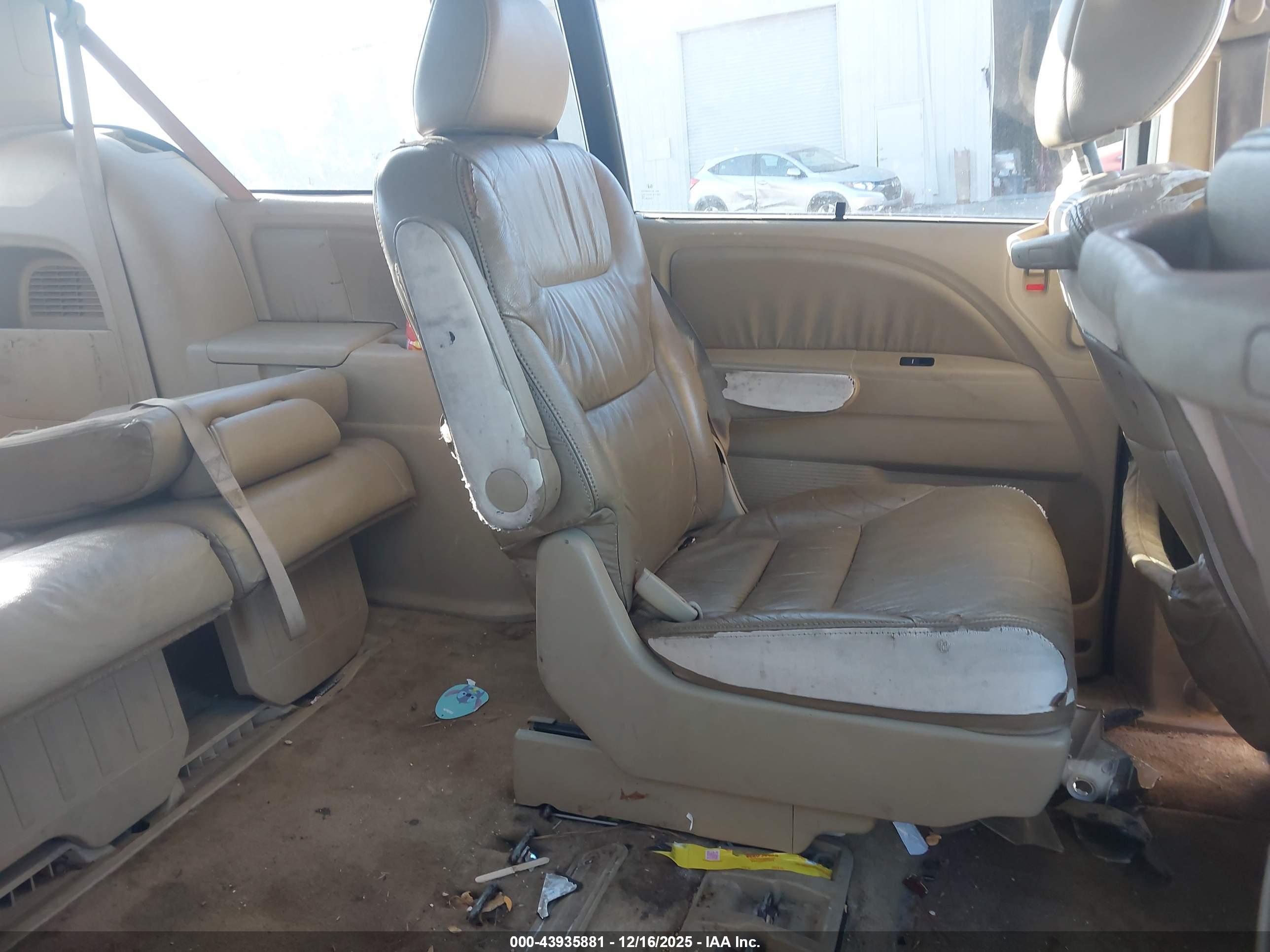 HONDA ODYSSEY image 8