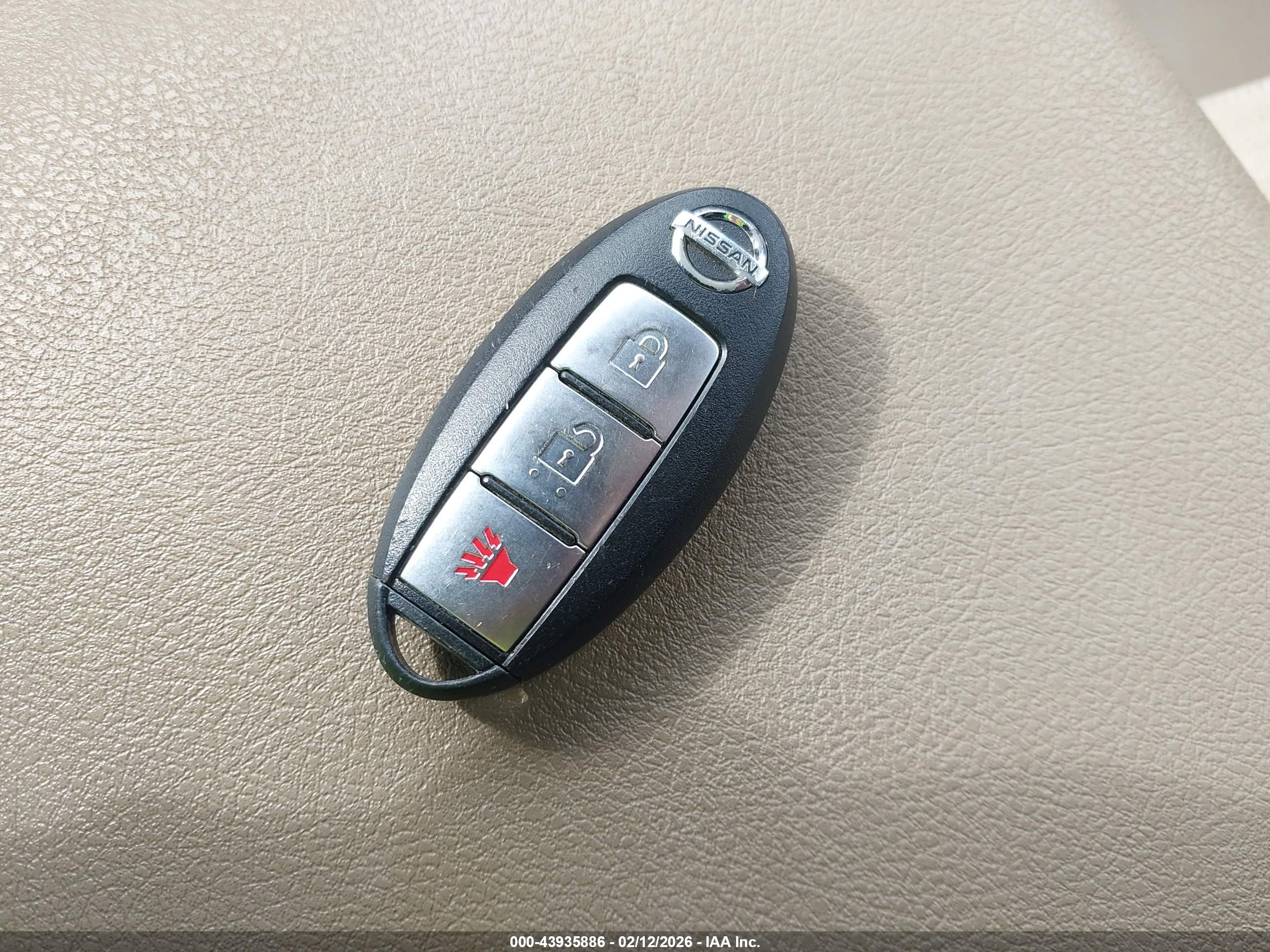 NISSAN ROGUE image 11
