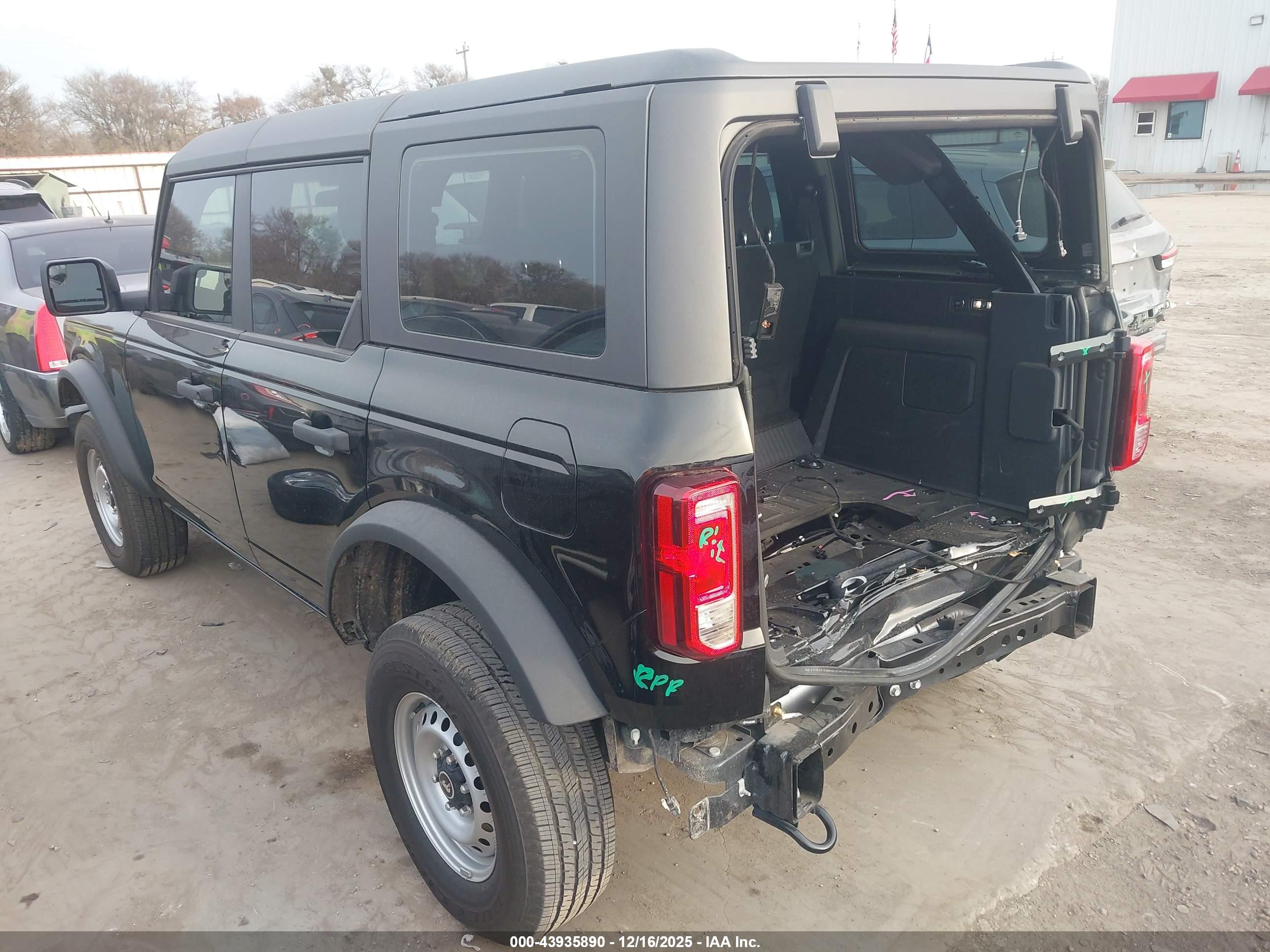 FORD BRONCO image 3