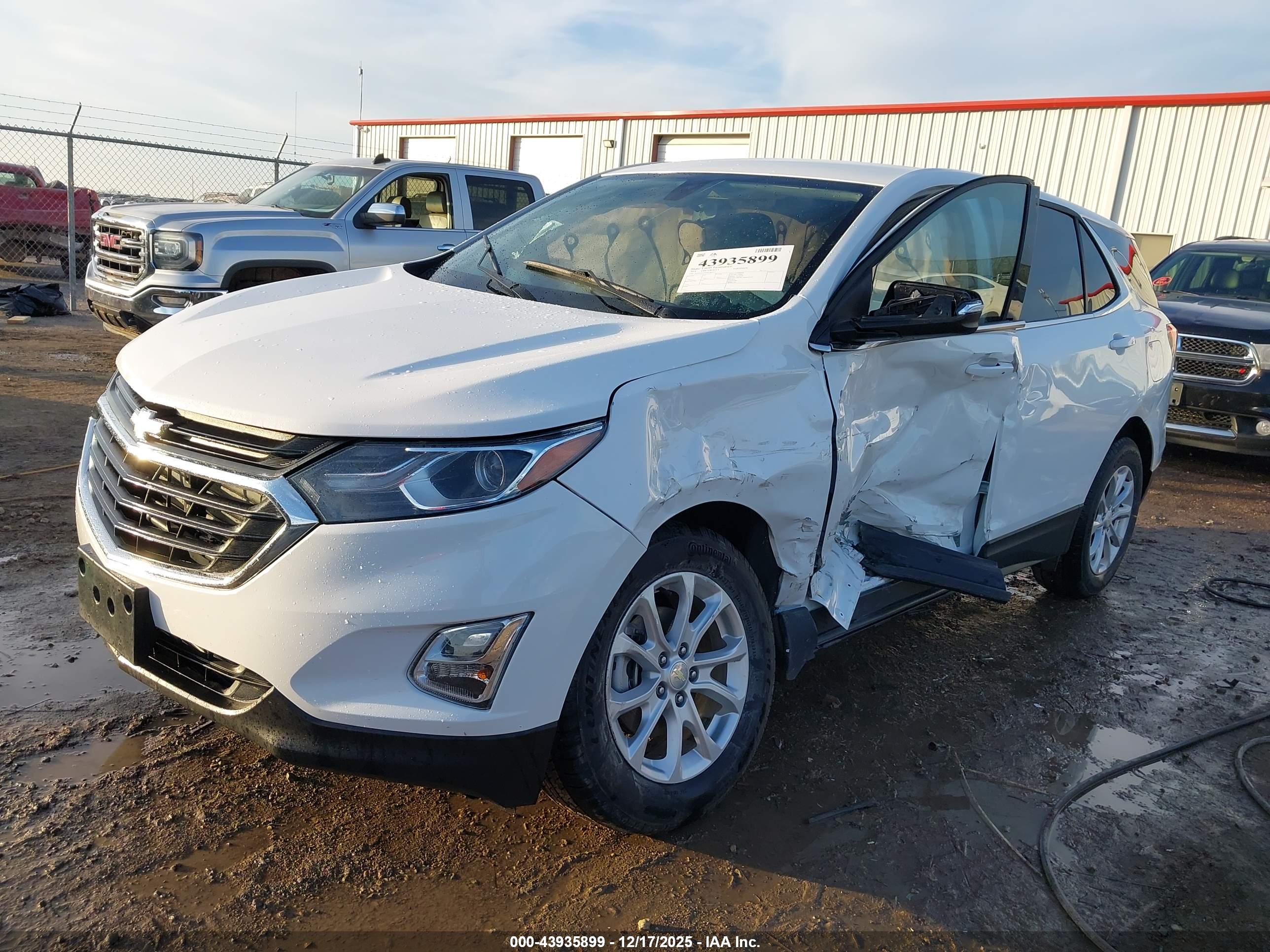 CHEVROLET EQUINOX image 2