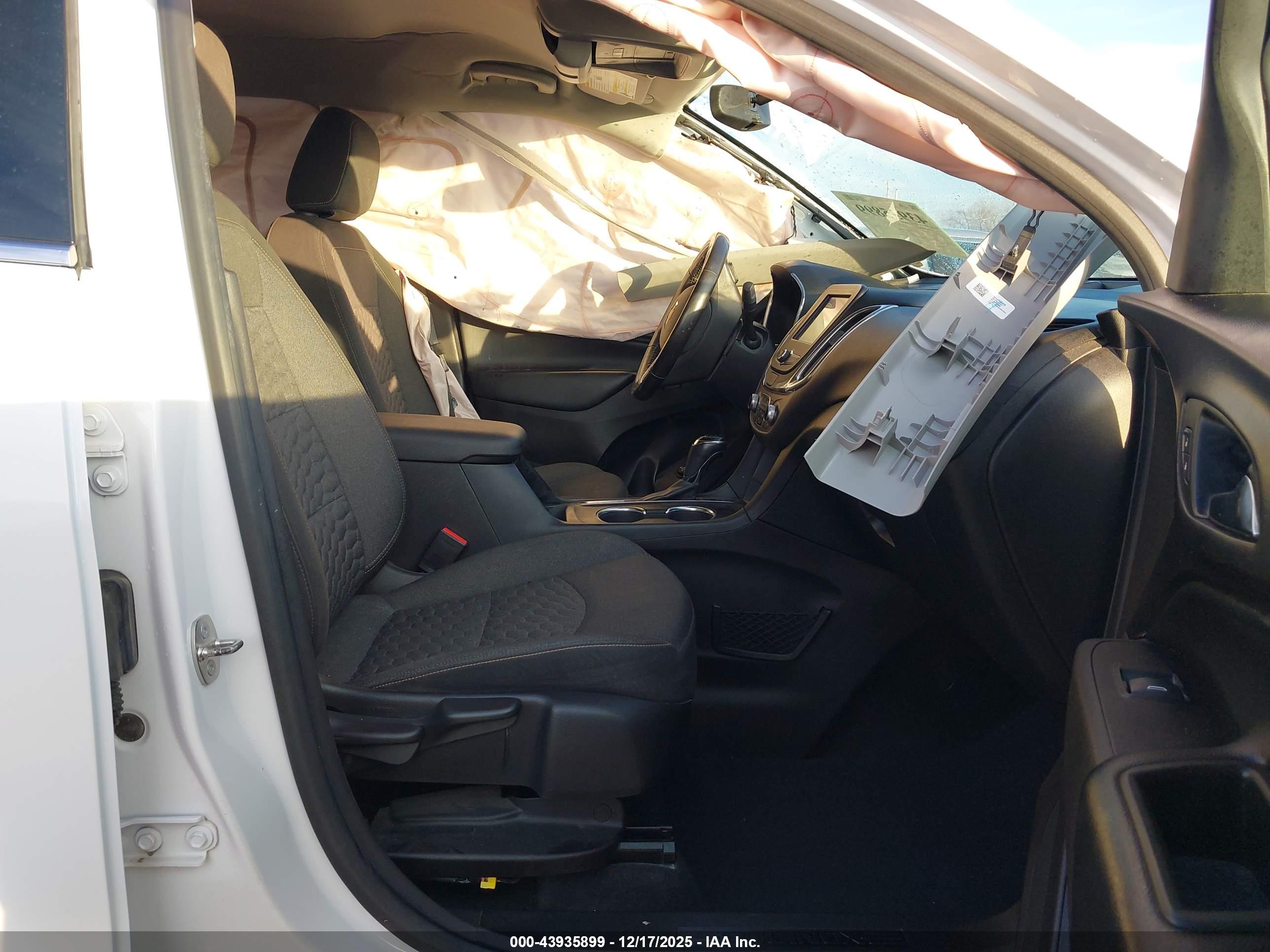 CHEVROLET EQUINOX image 5