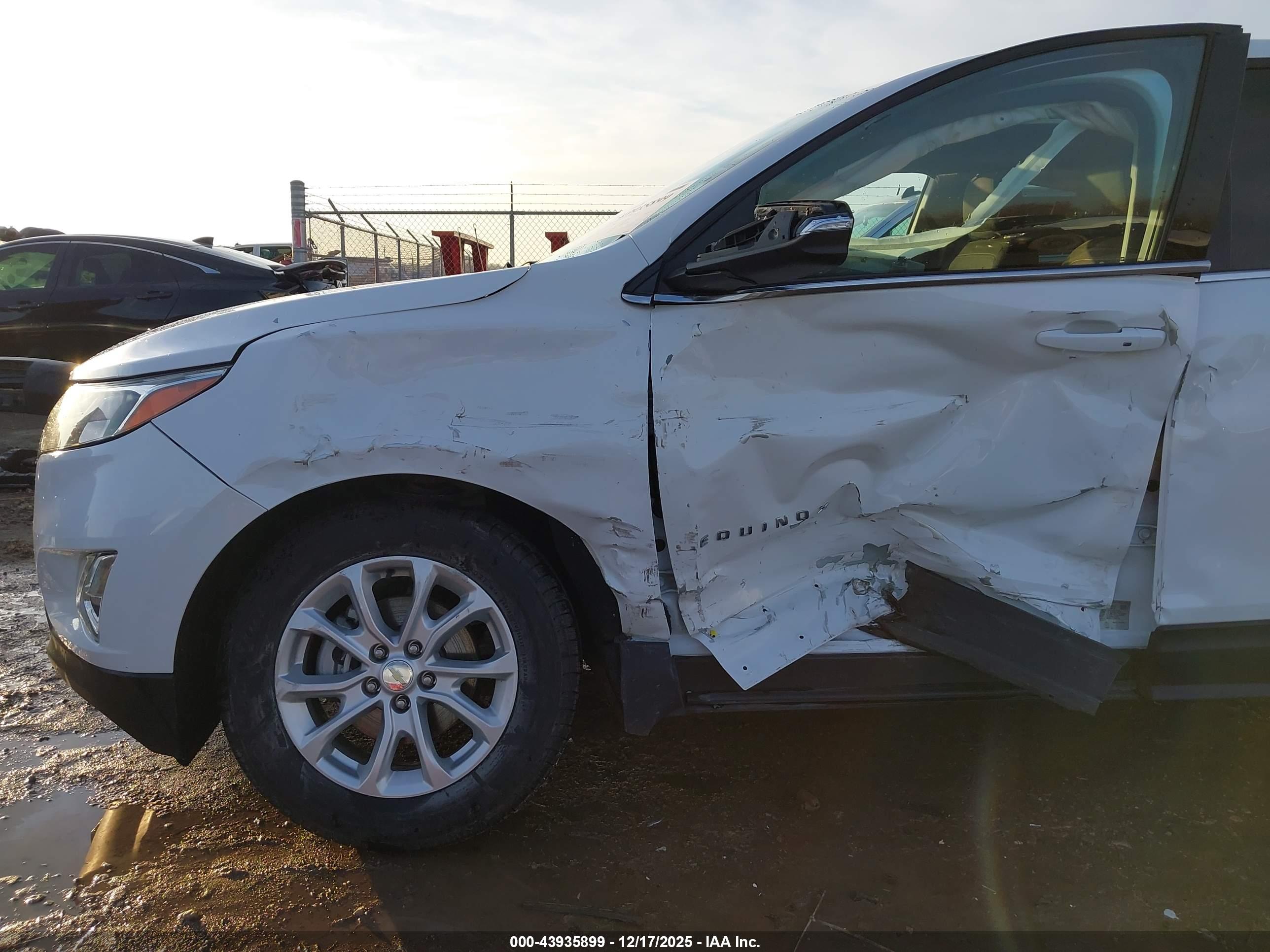 CHEVROLET EQUINOX image 6