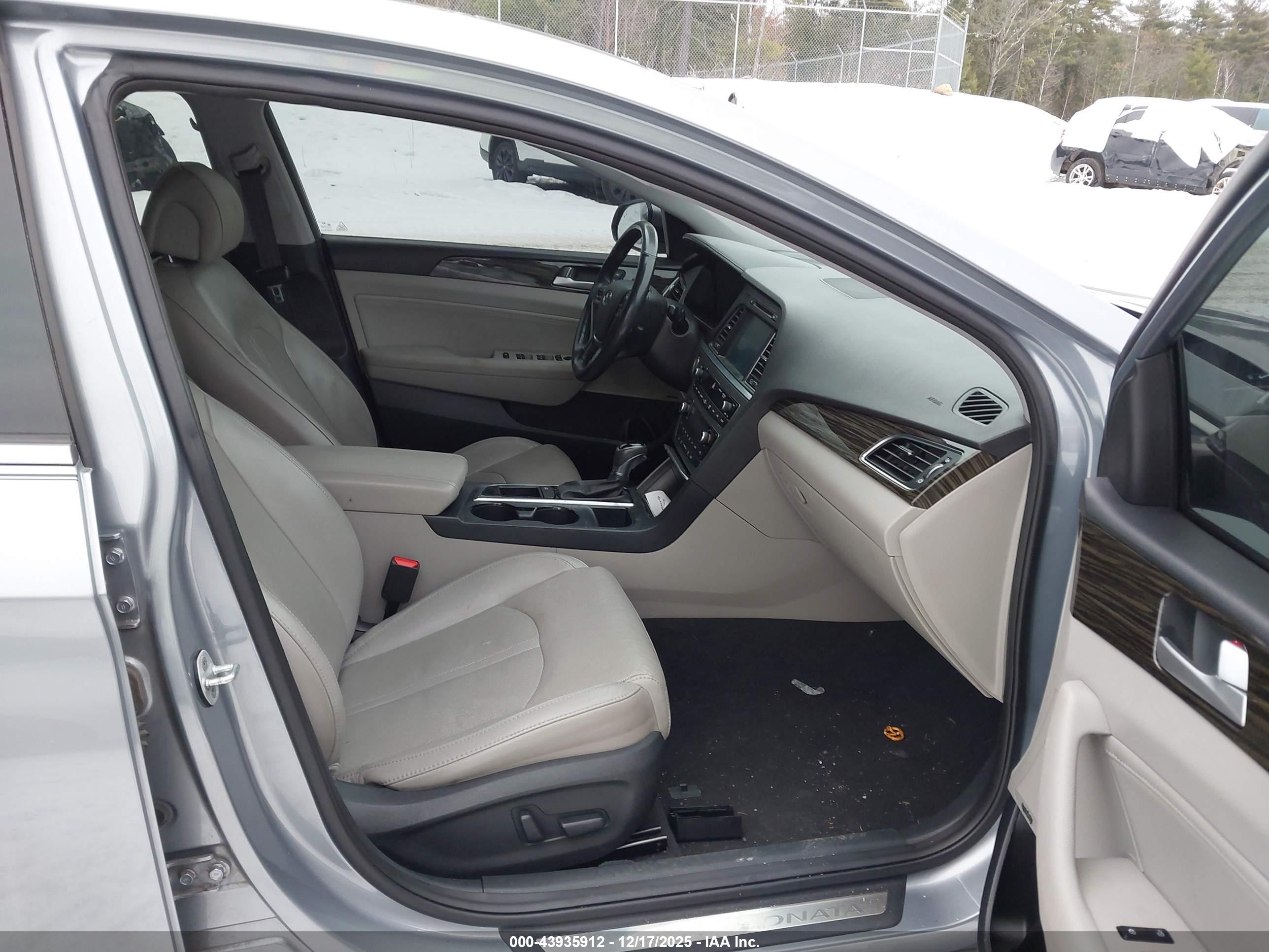 HYUNDAI SONATA image 5