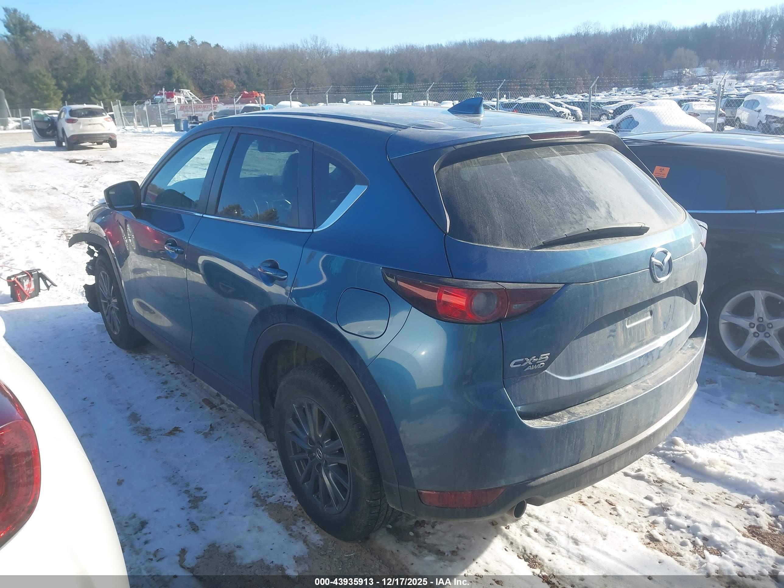 MAZDA CX-5 image 3