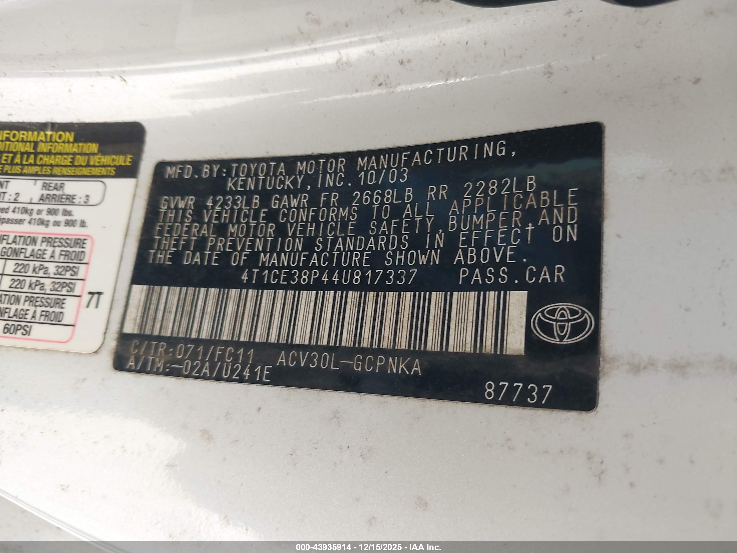 TOYOTA CAMRY image 9