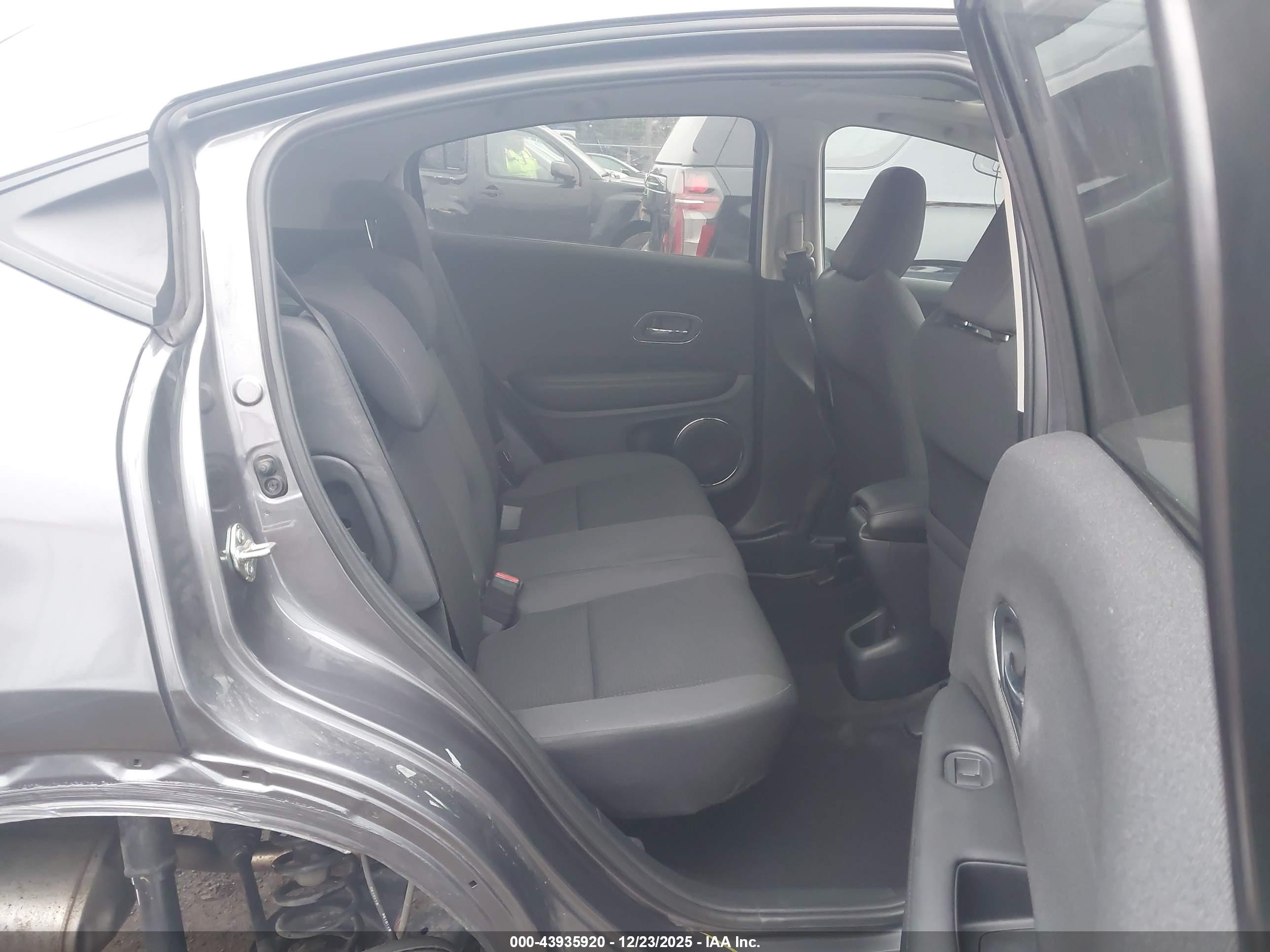 HONDA HR-V image 8