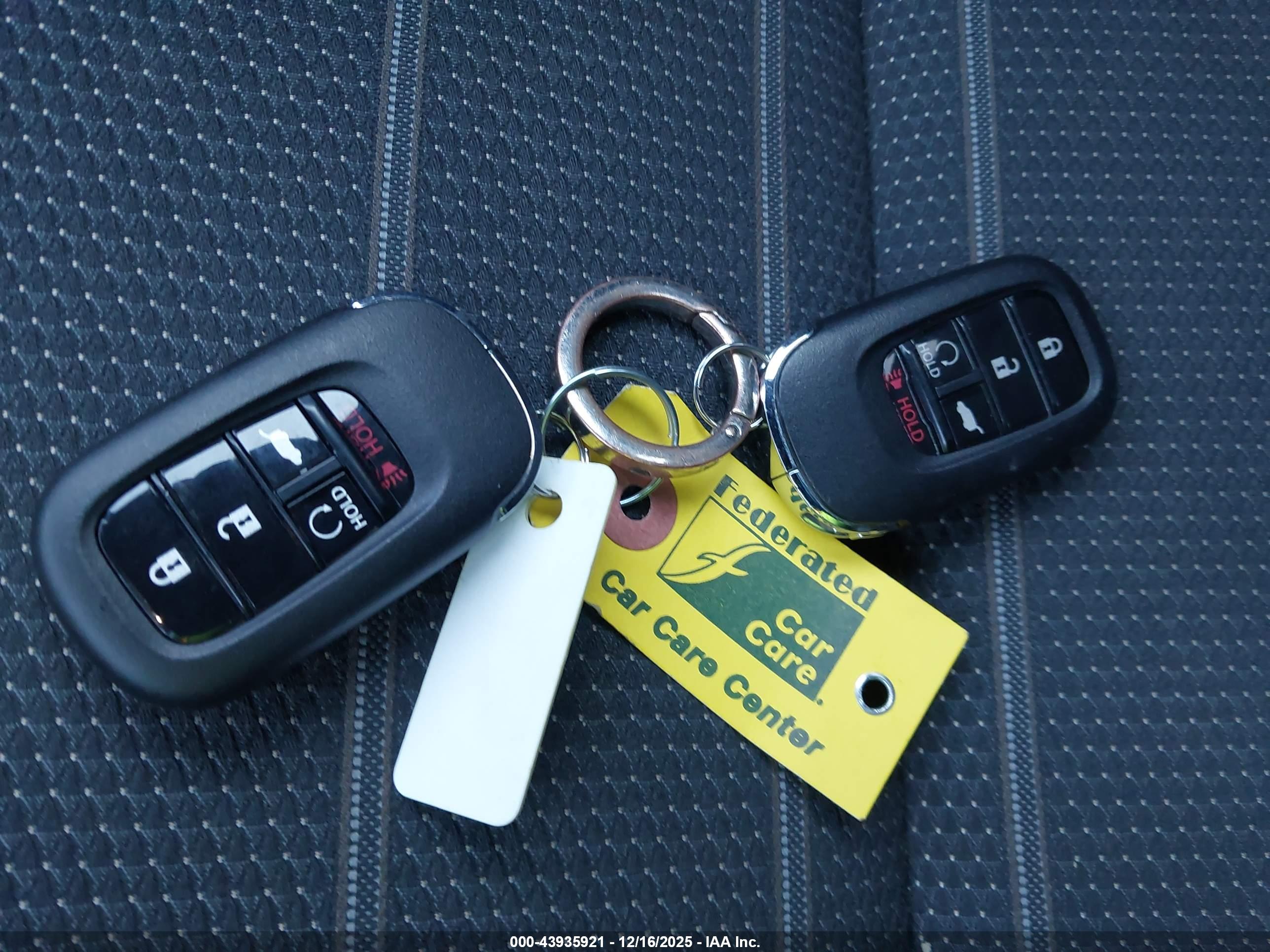 HONDA CR-V image 11