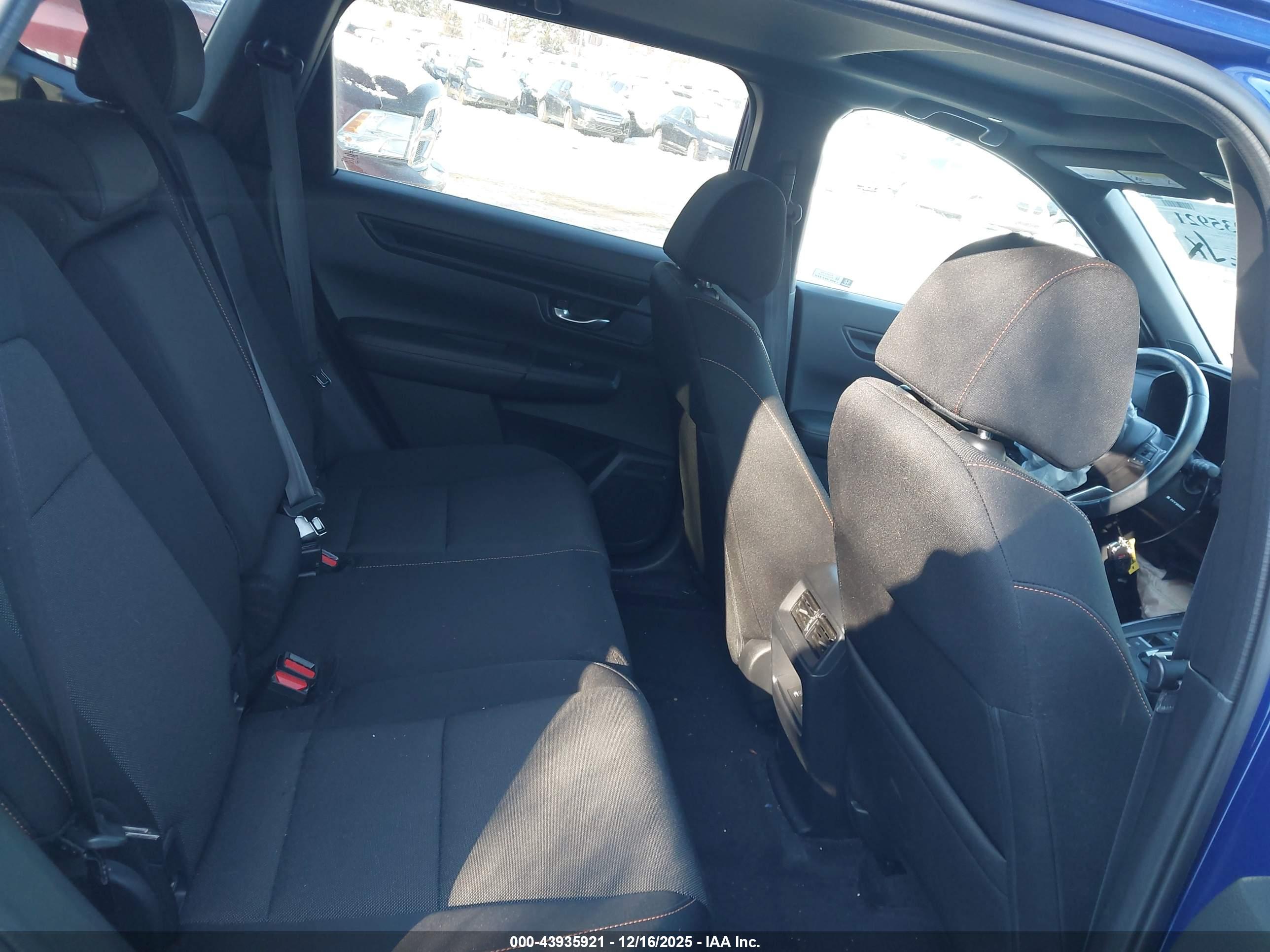 HONDA CR-V image 8