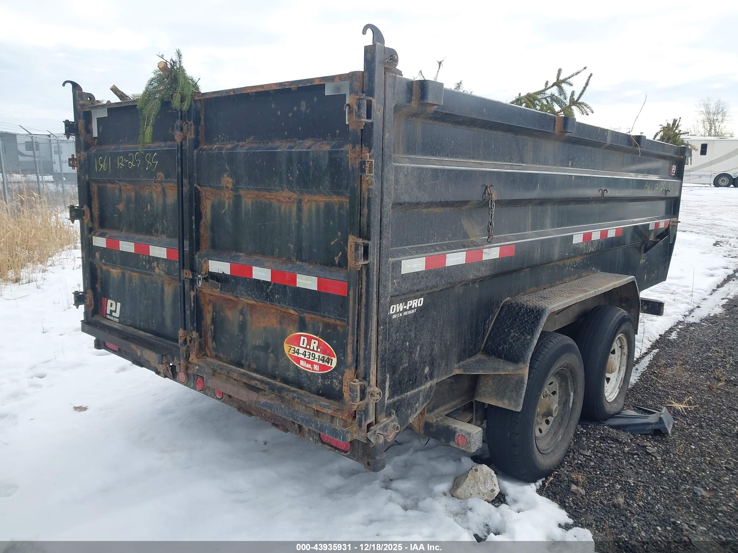 PJ TRAILERS image 4
