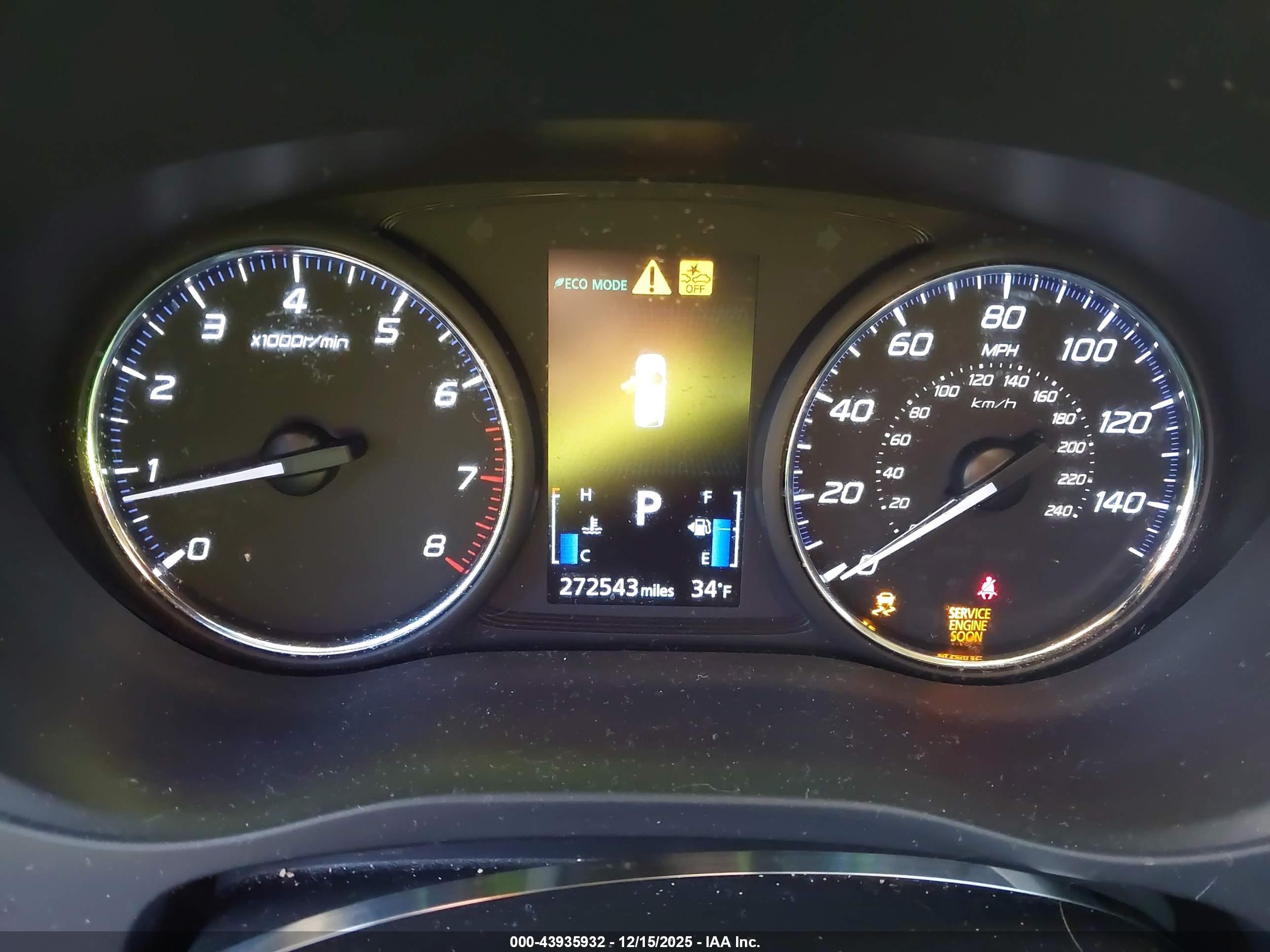 MITSUBISHI OUTLANDER image 7