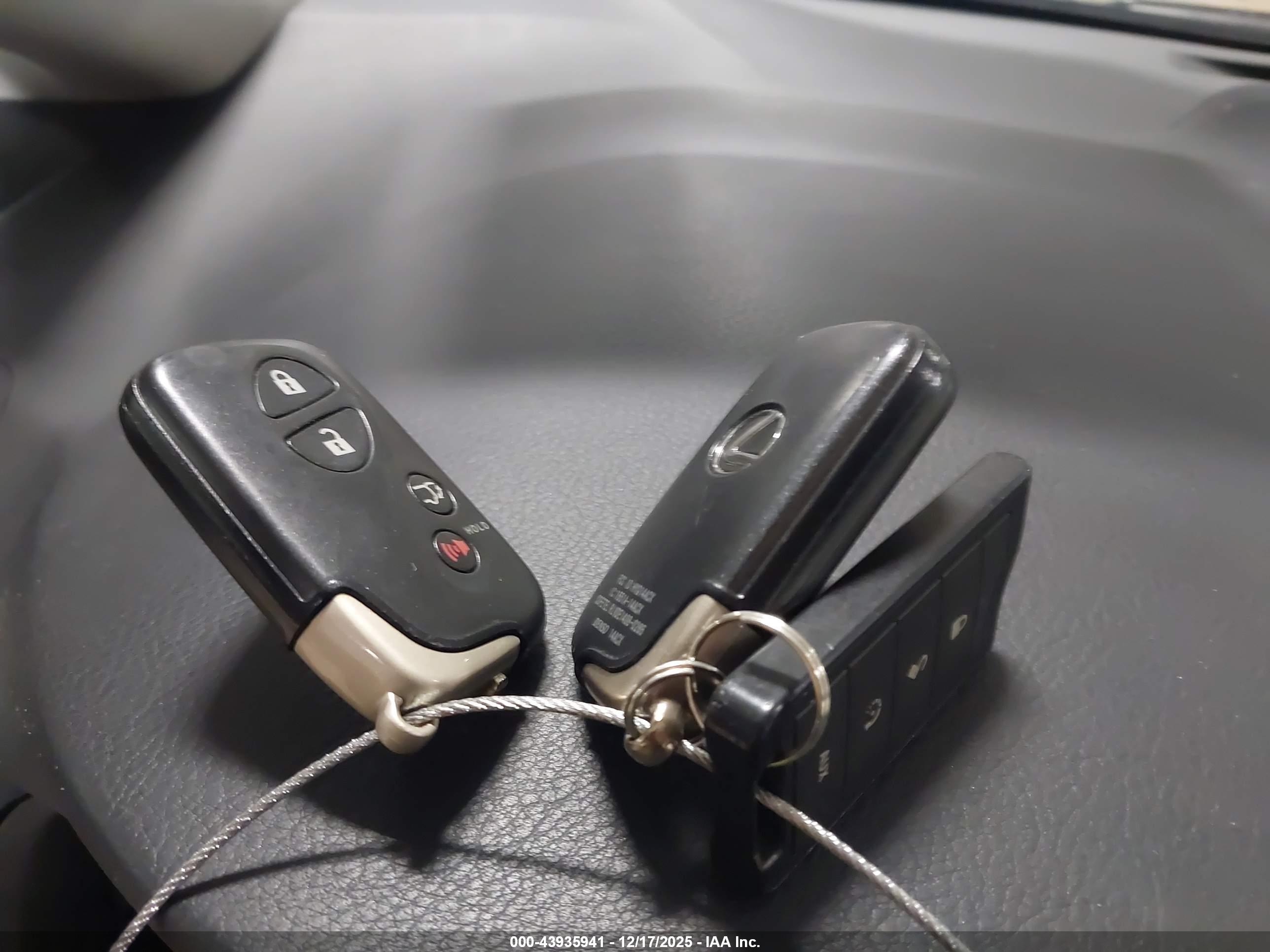 LEXUS RX image 11