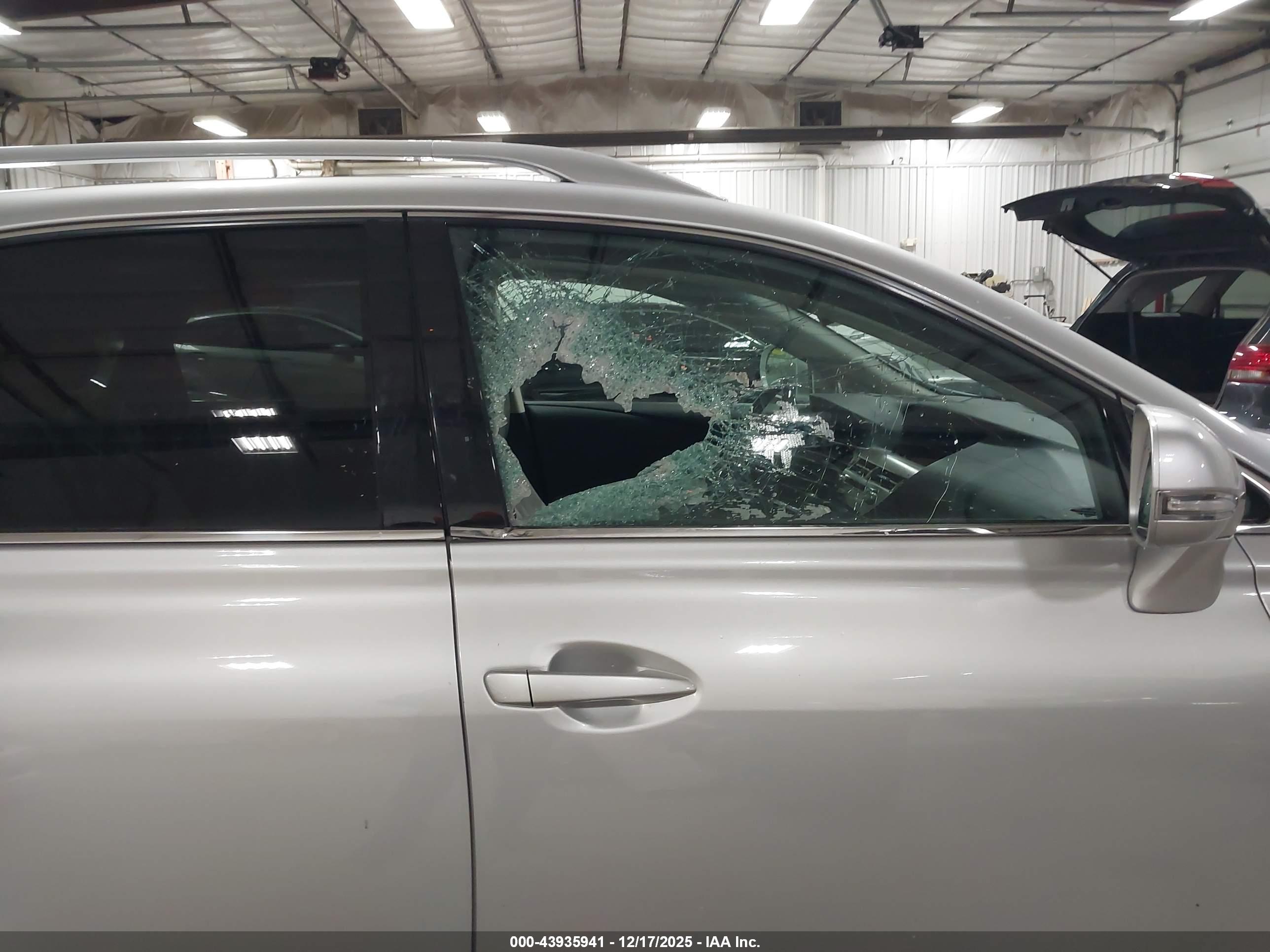 LEXUS RX image 6