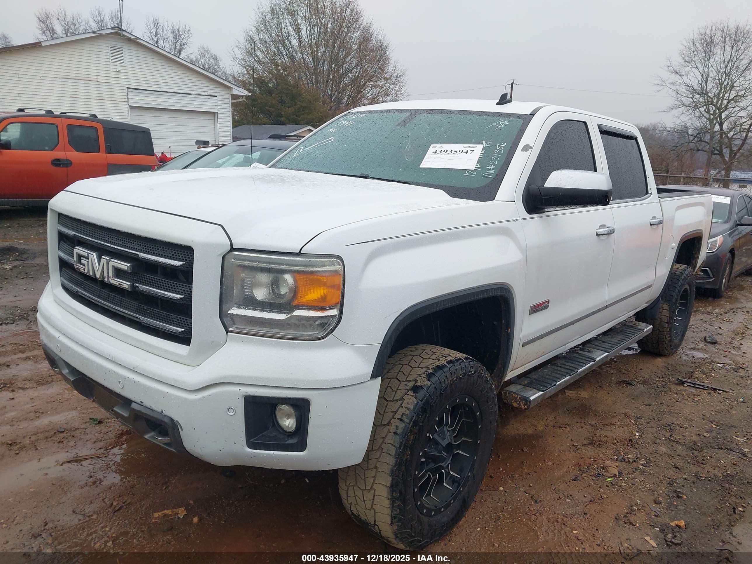 GMC SIERRA image 2