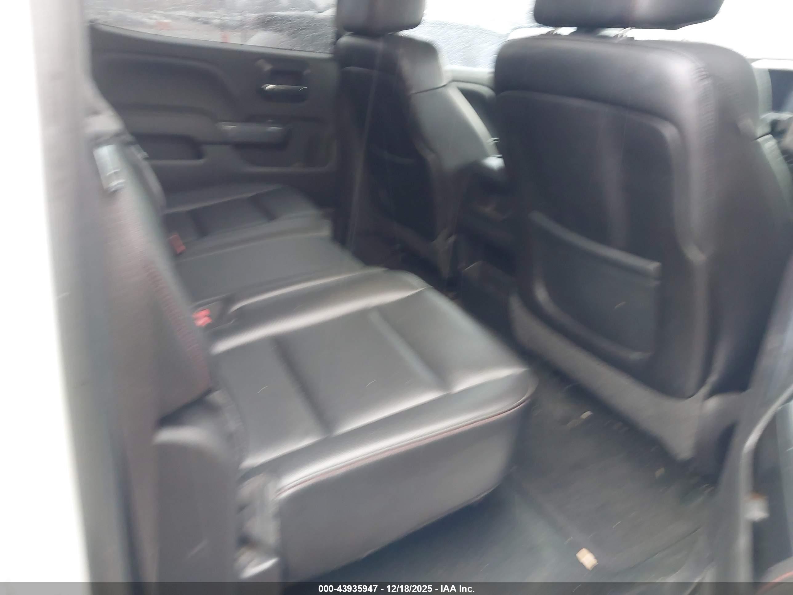 GMC SIERRA image 8