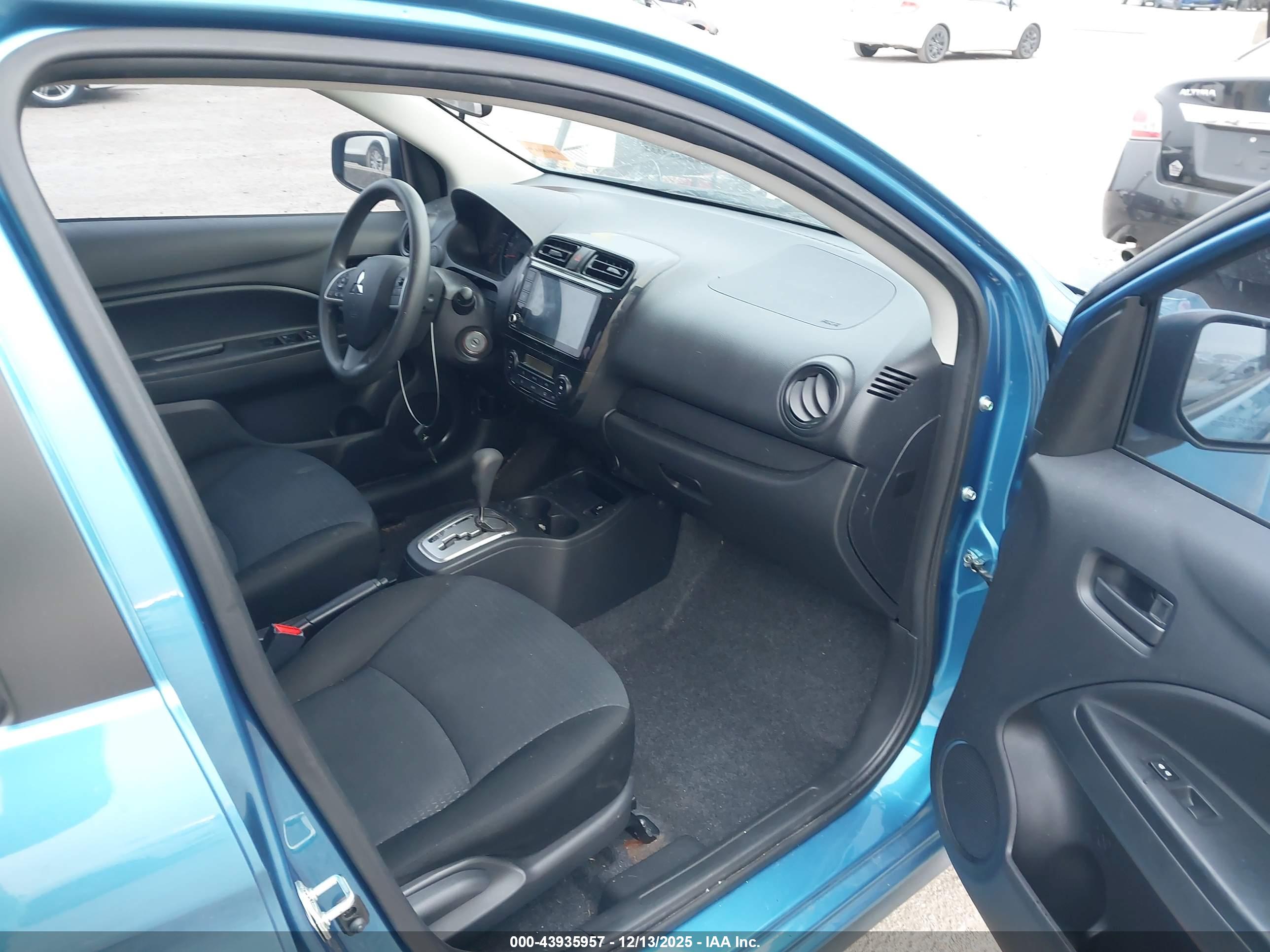 MITSUBISHI MIRAGE image 5
