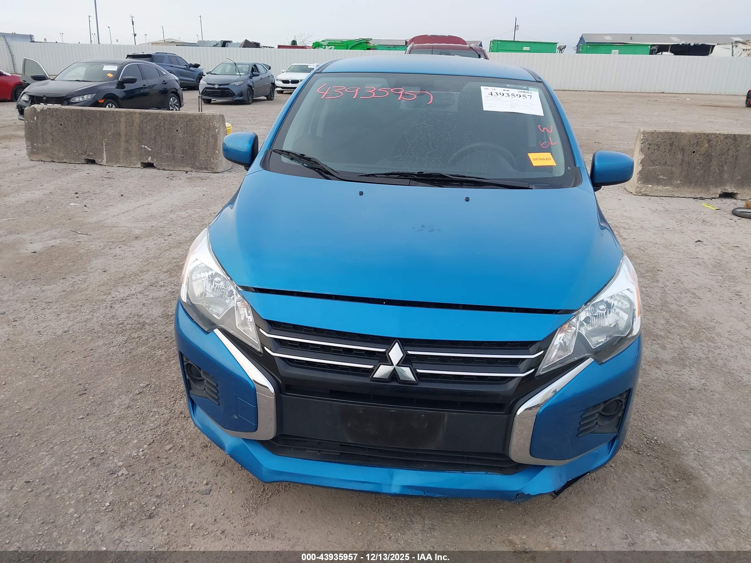 MITSUBISHI MIRAGE image 6
