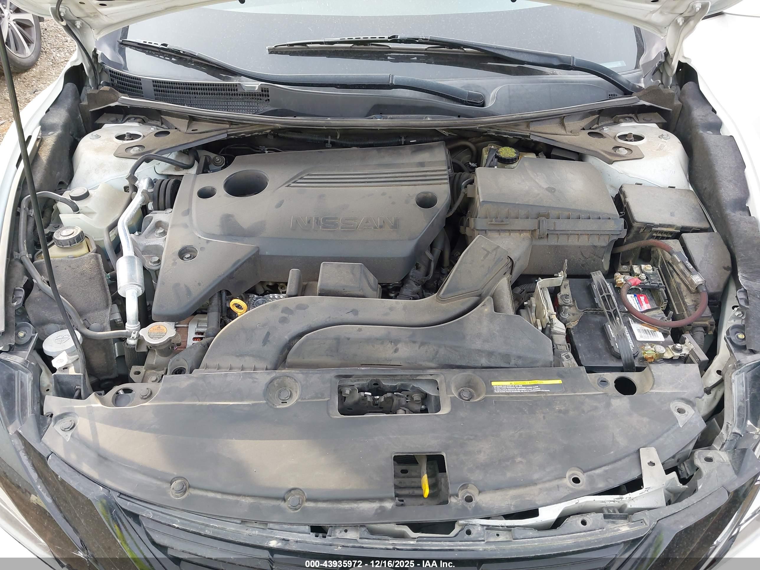 NISSAN ALTIMA image 10