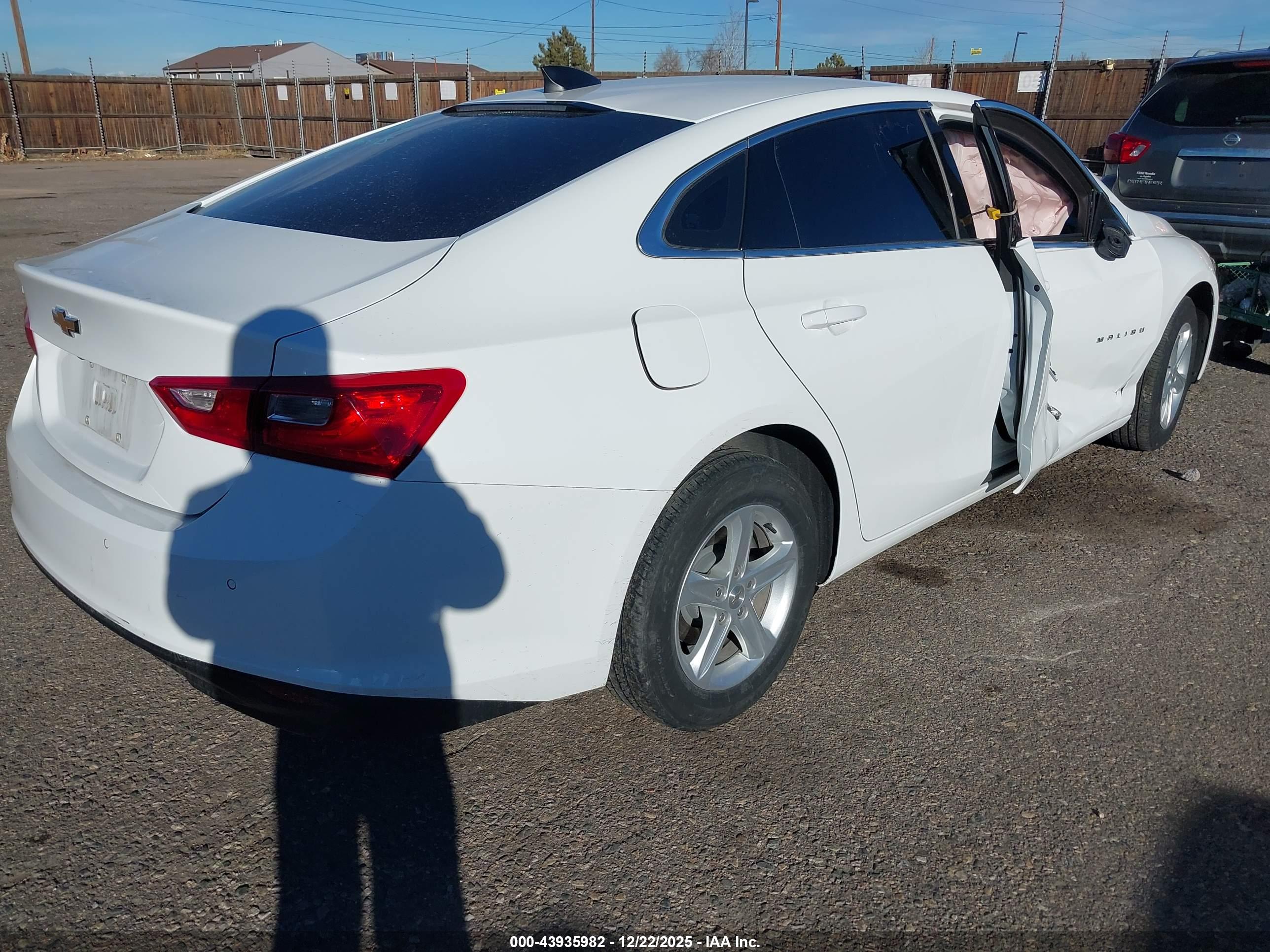 CHEVROLET MALIBU image 4