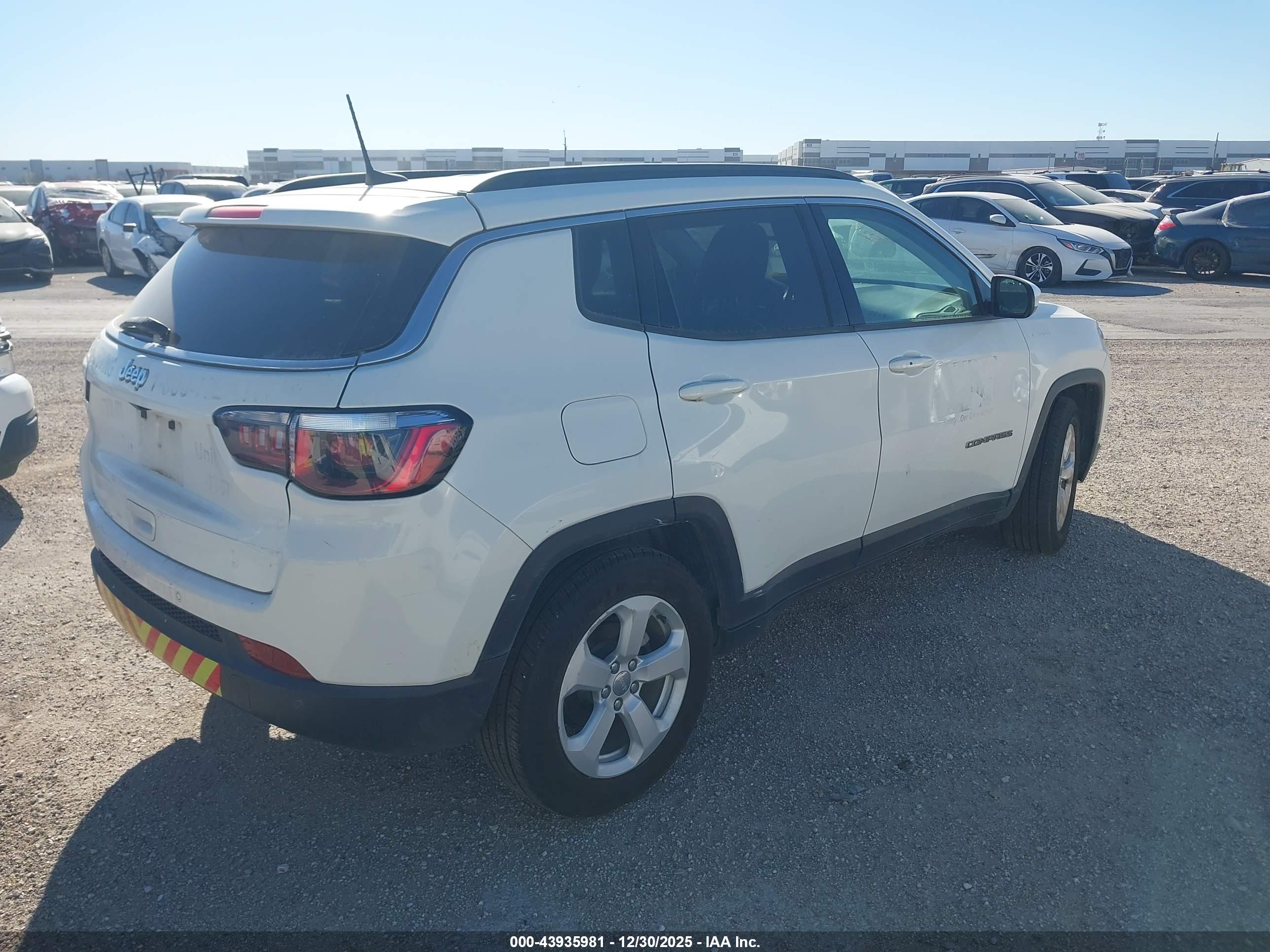 JEEP COMPASS image 4