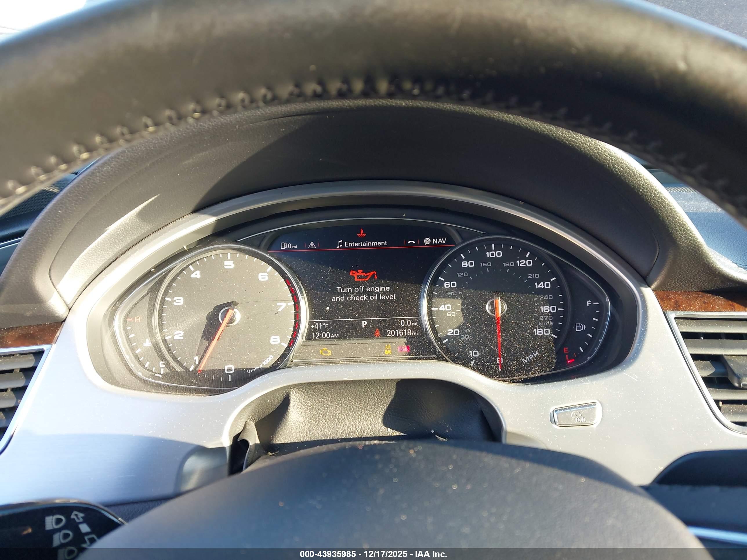 AUDI A8 image 7