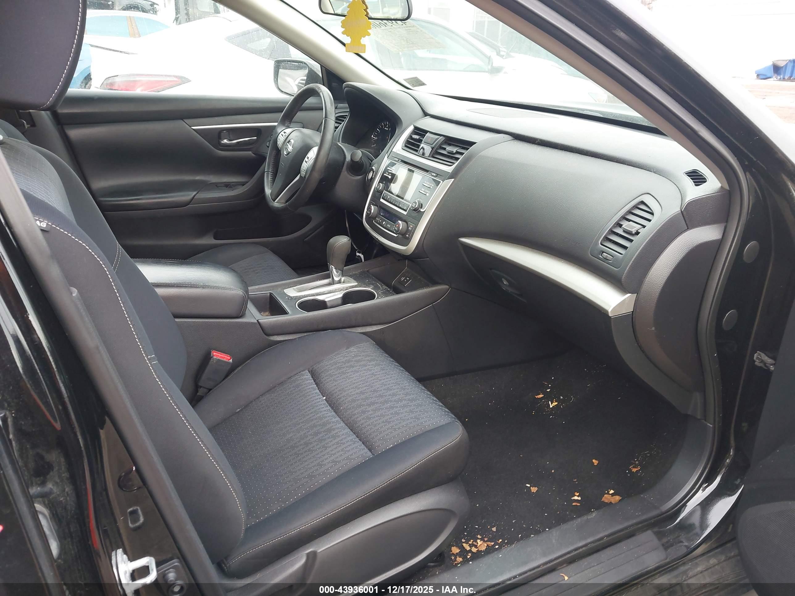 NISSAN ALTIMA image 5