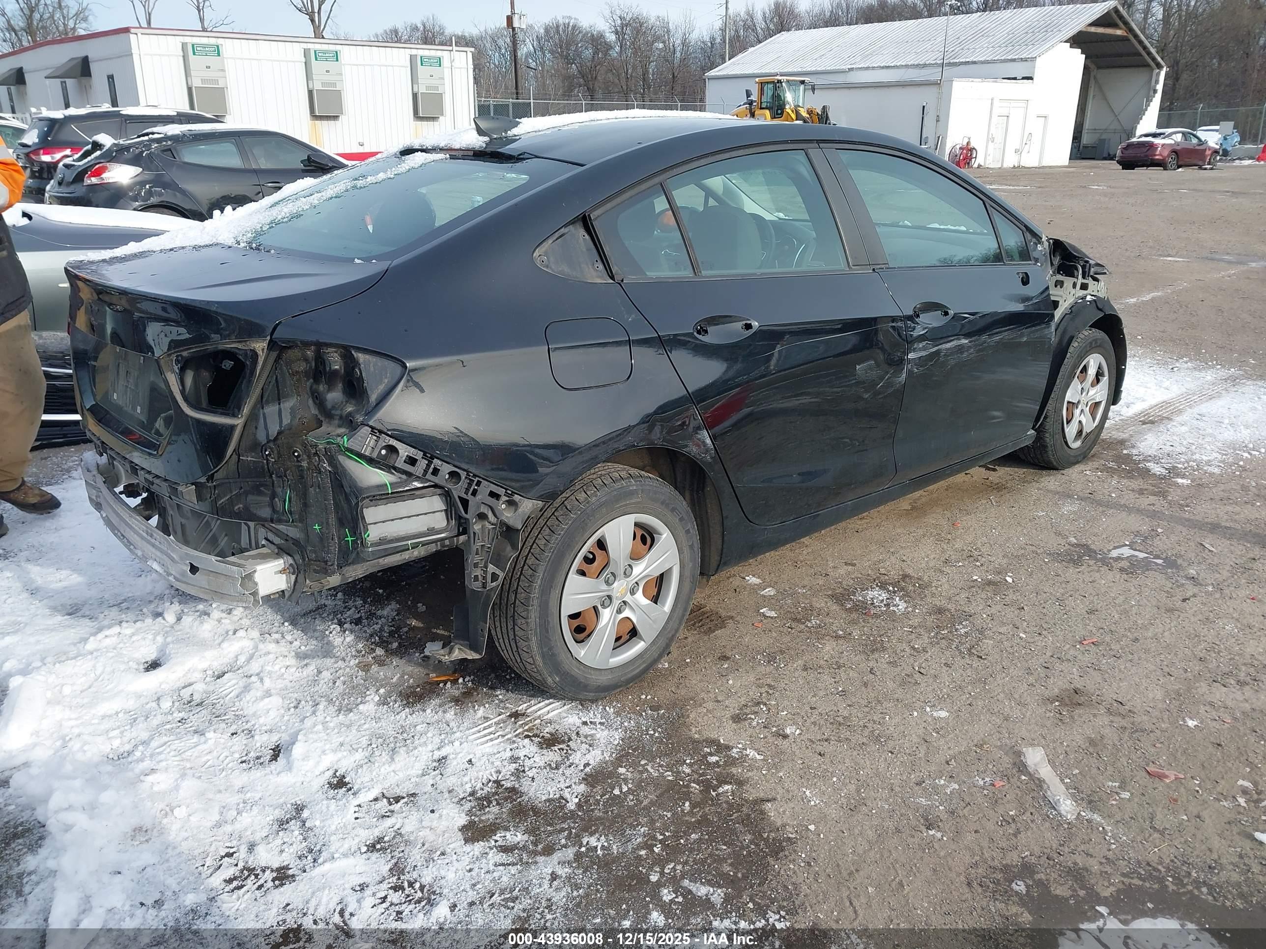 CHEVROLET CRUZE image 4