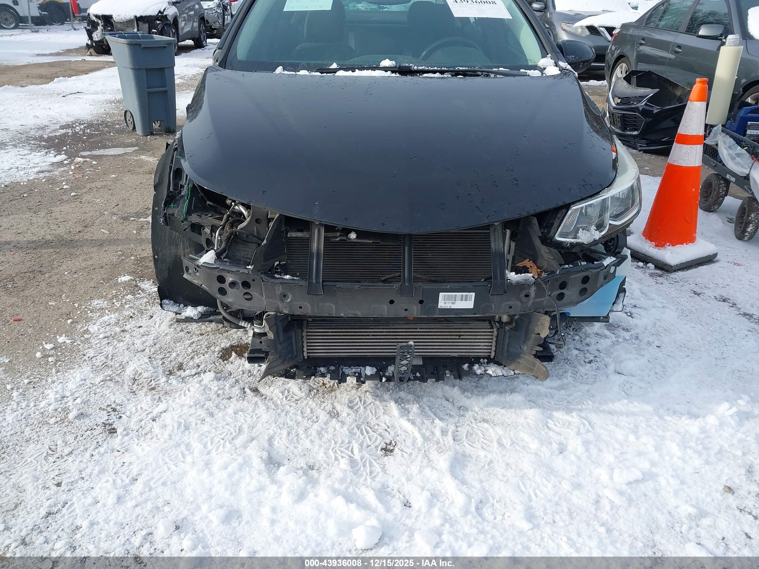 CHEVROLET CRUZE image 6