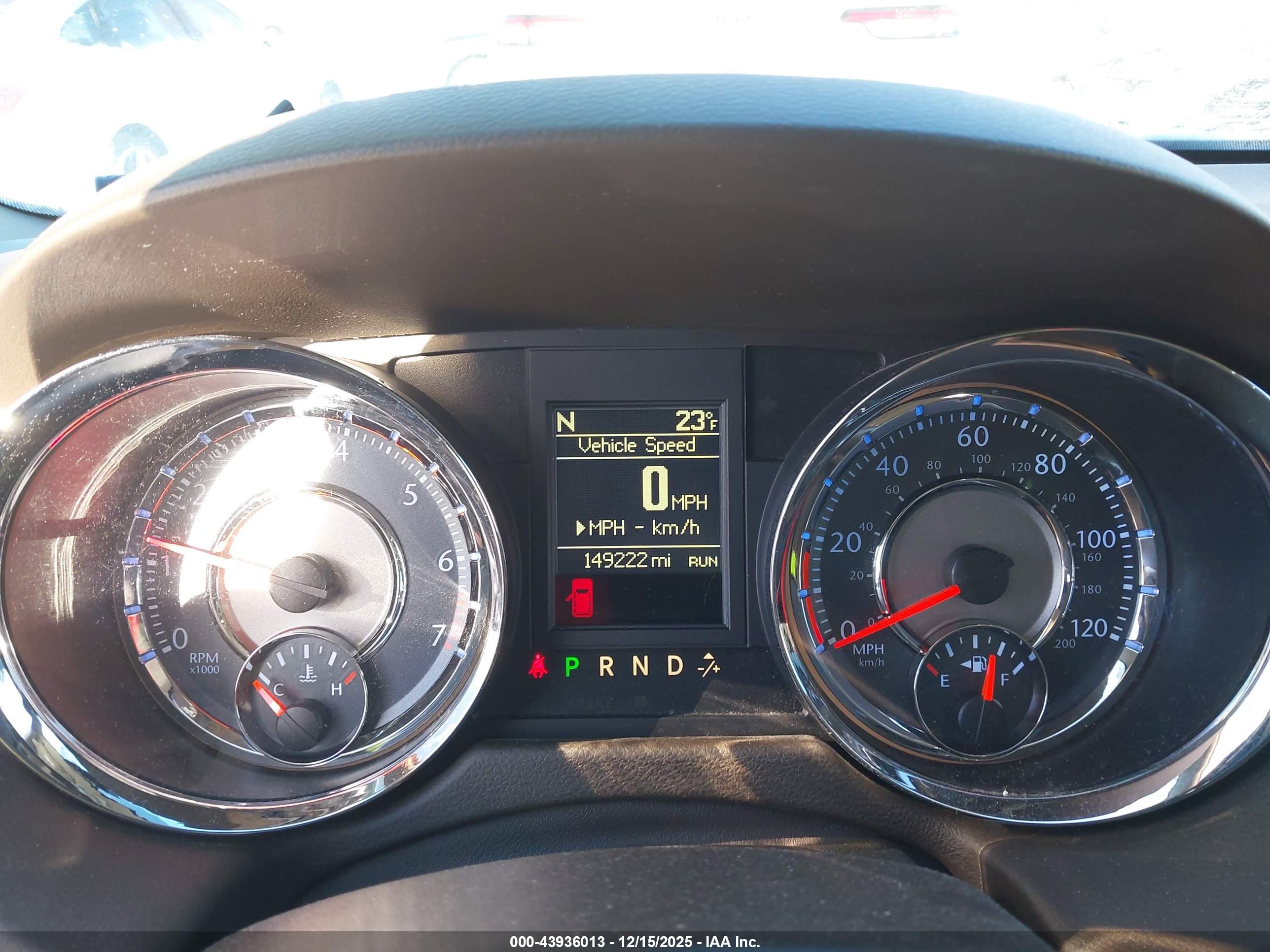 CHRYSLER TOWN image 7