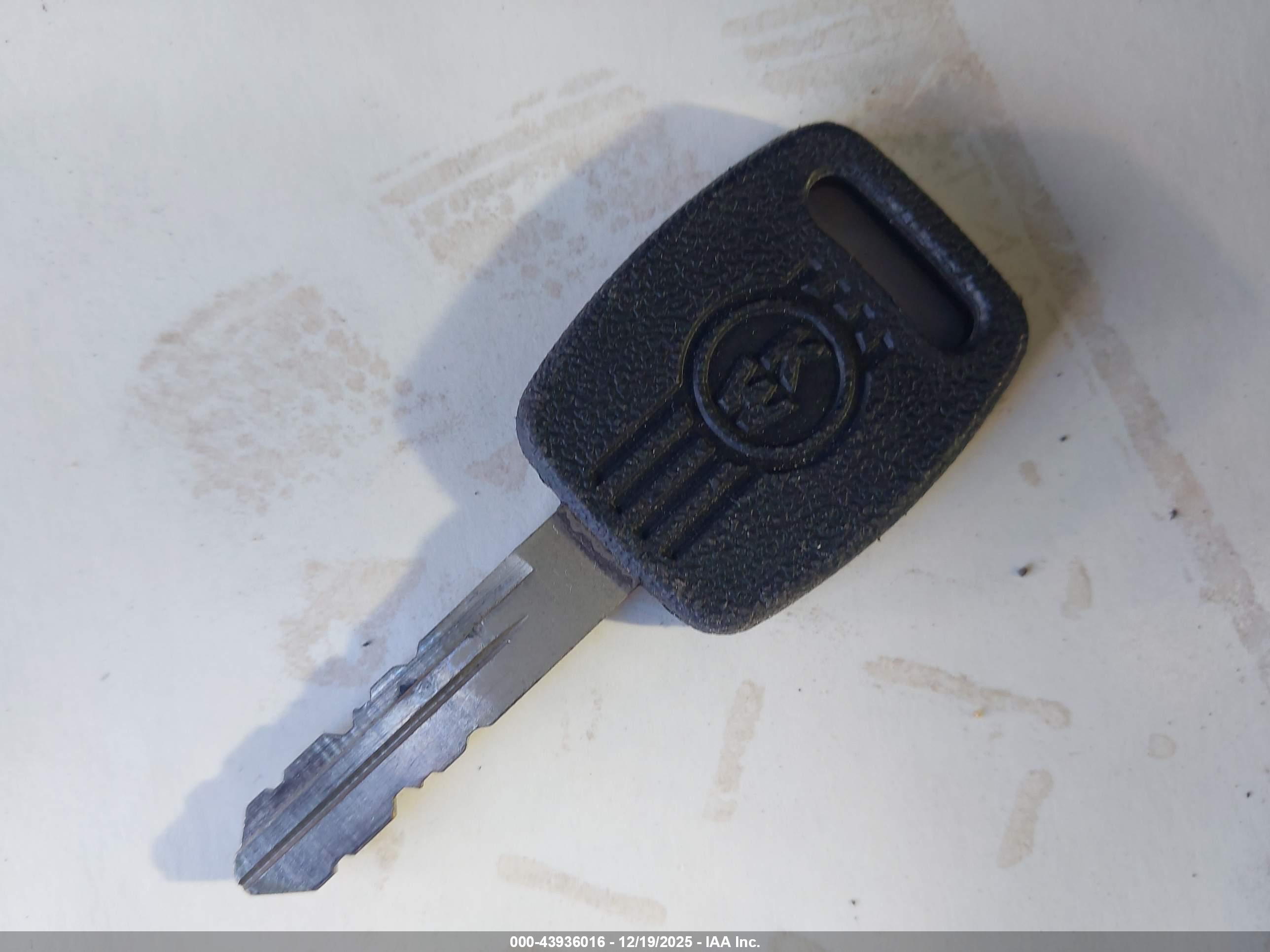 KENWORTH CONSTRUCTION image 11