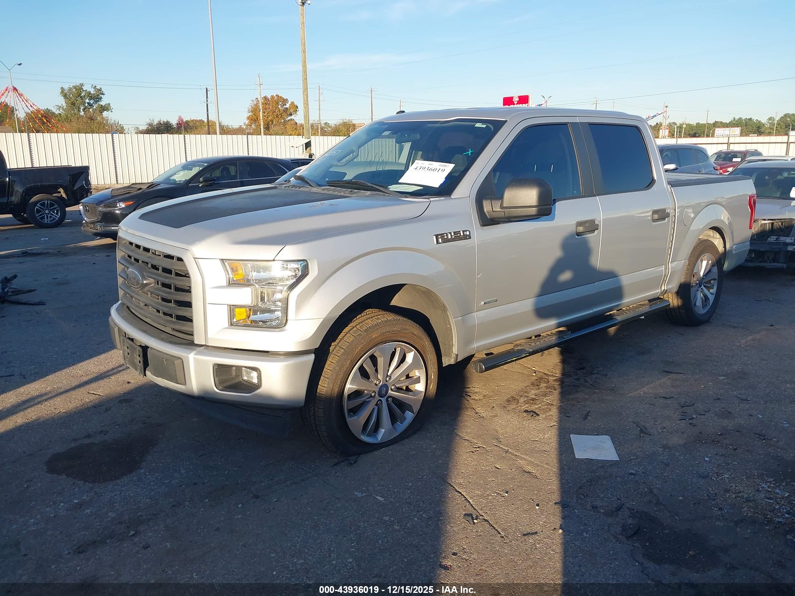 FORD F-150 image 2