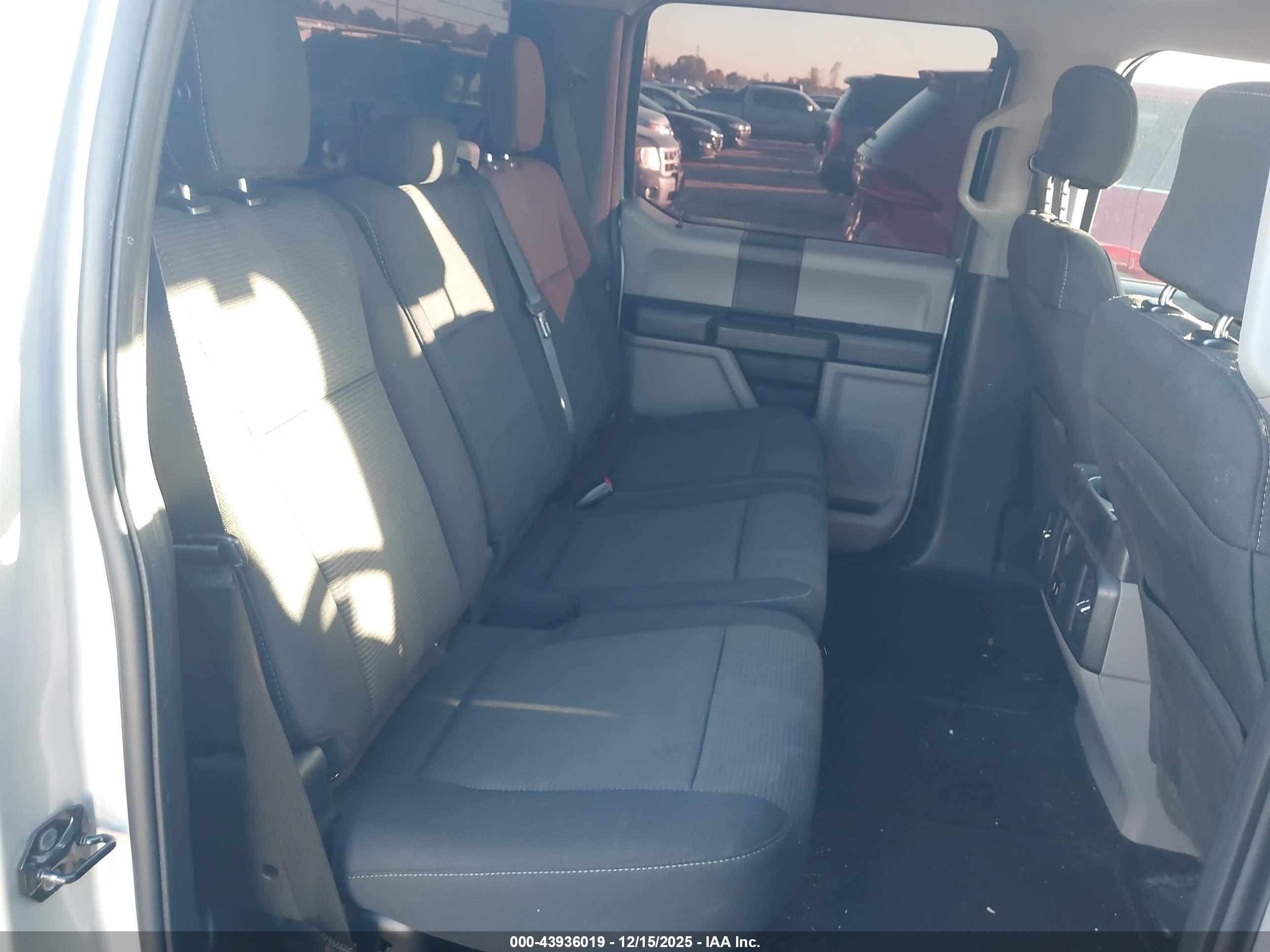 FORD F-150 image 8
