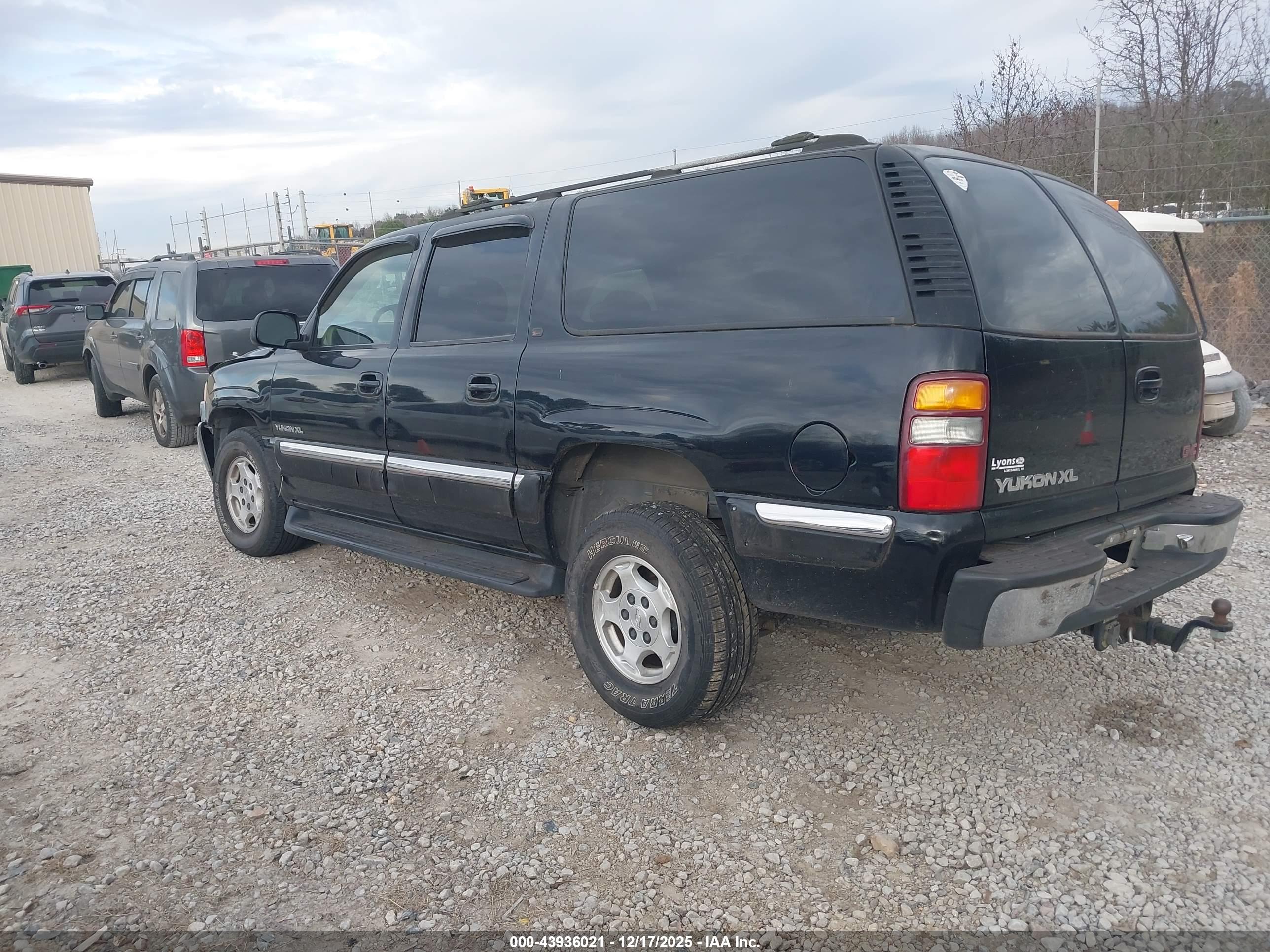 GMC YUKON image 3