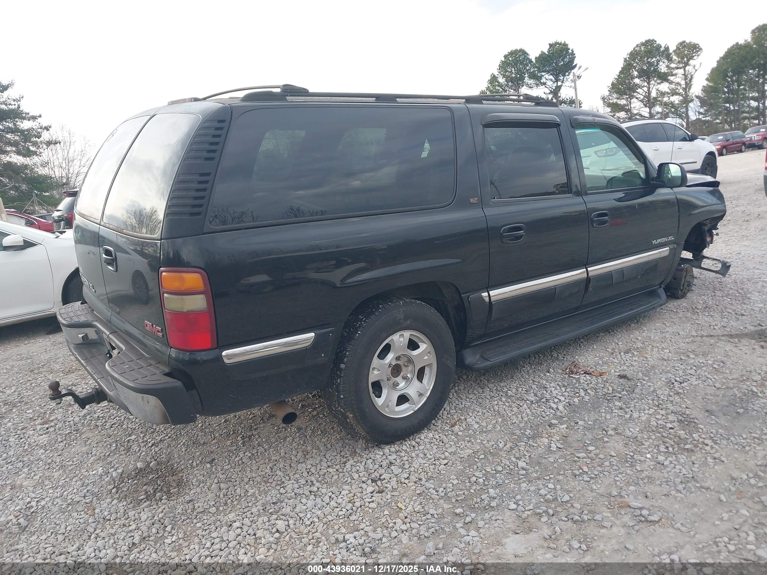 GMC YUKON image 4