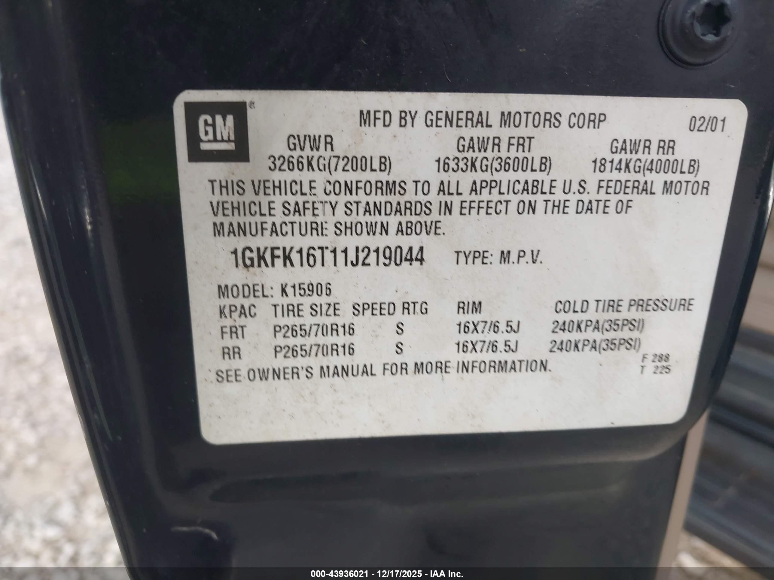GMC YUKON image 9