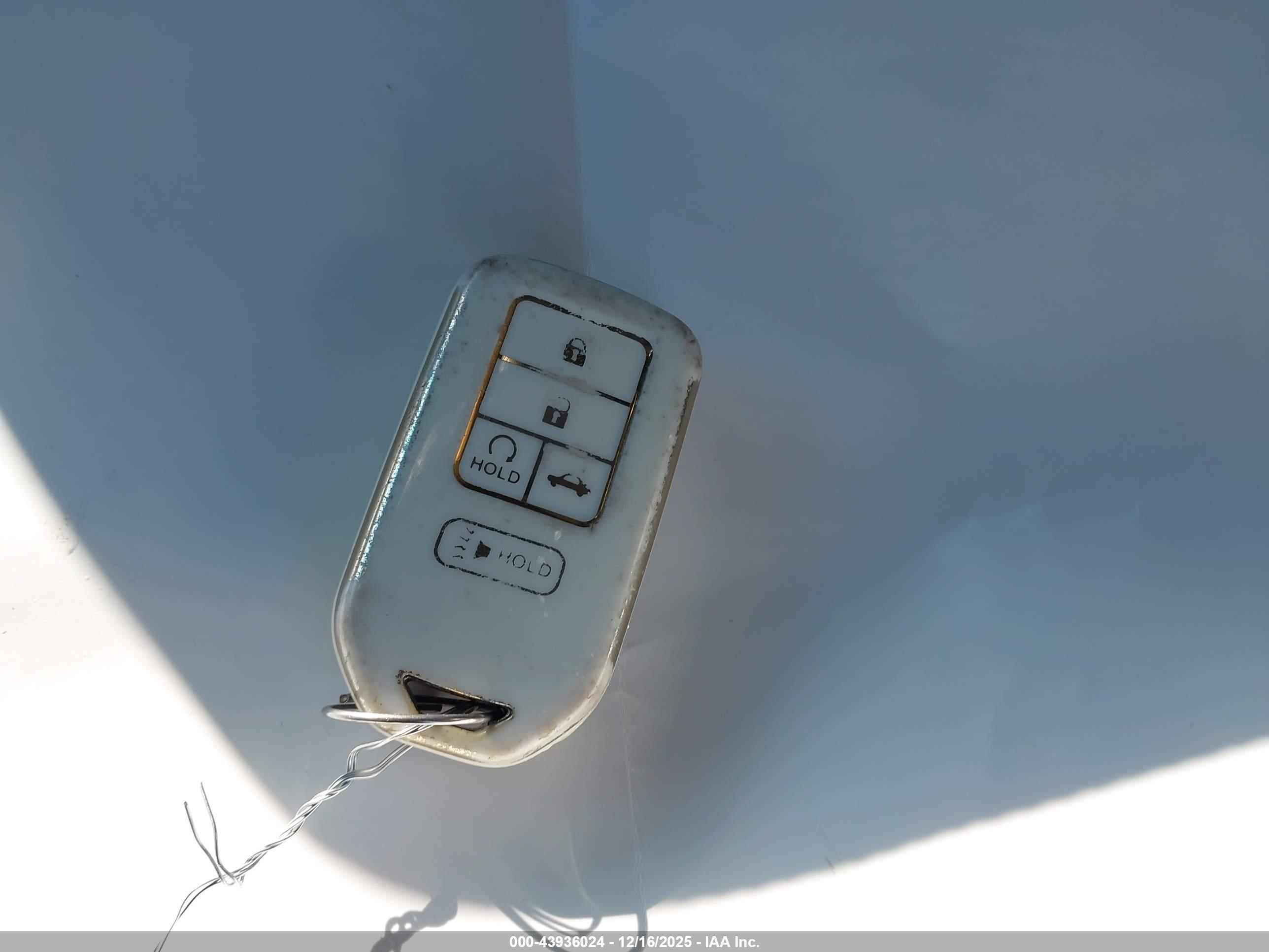 HONDA CR-V image 11