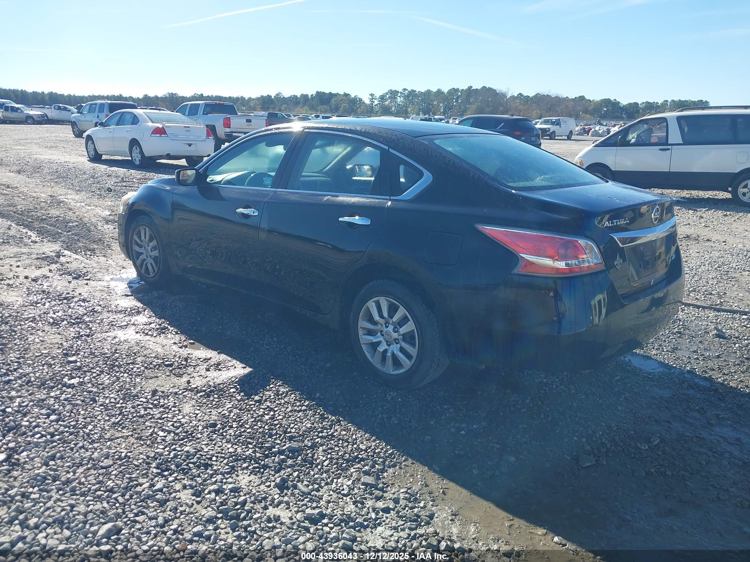 NISSAN ALTIMA image 3