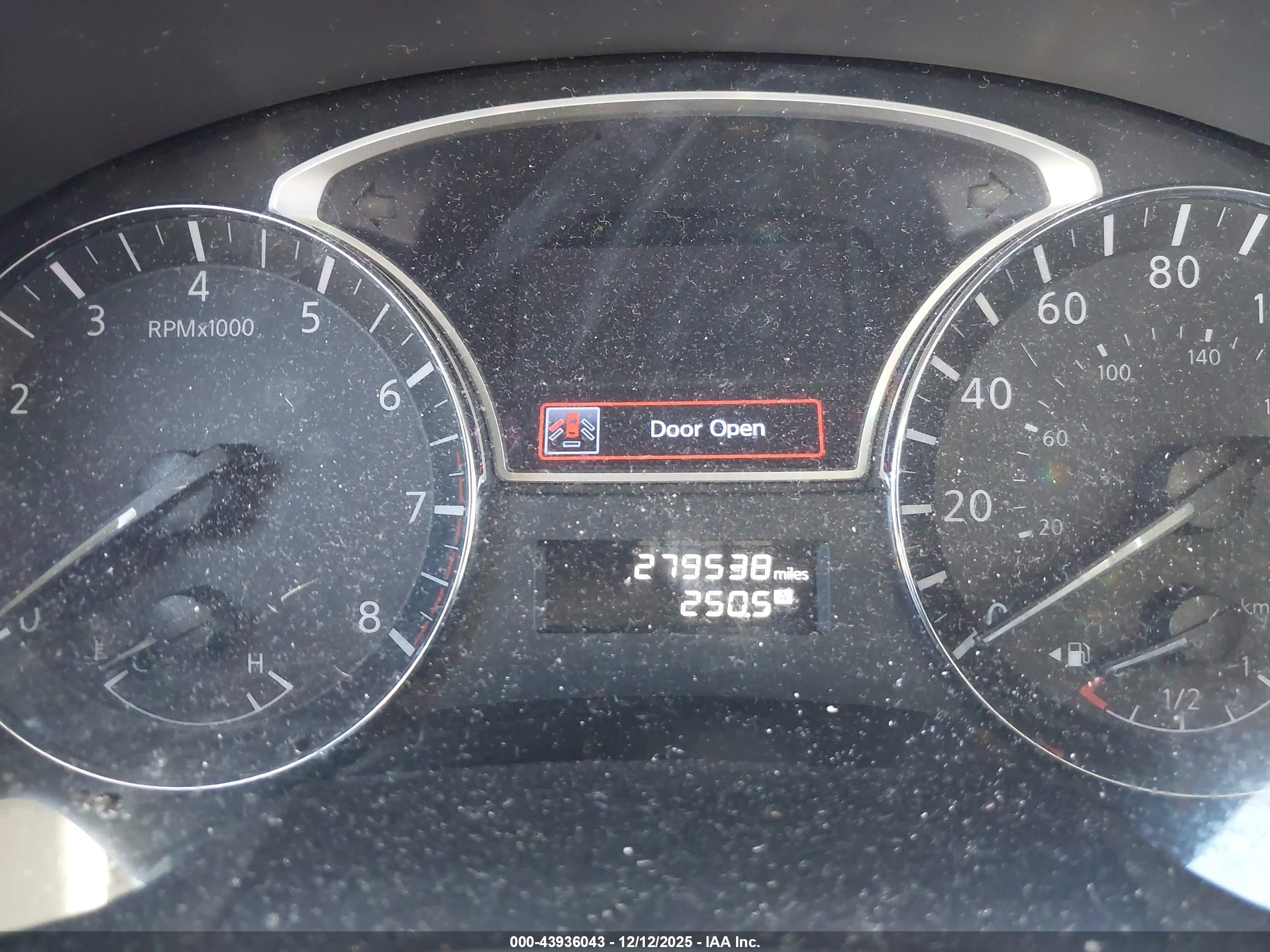 NISSAN ALTIMA image 7