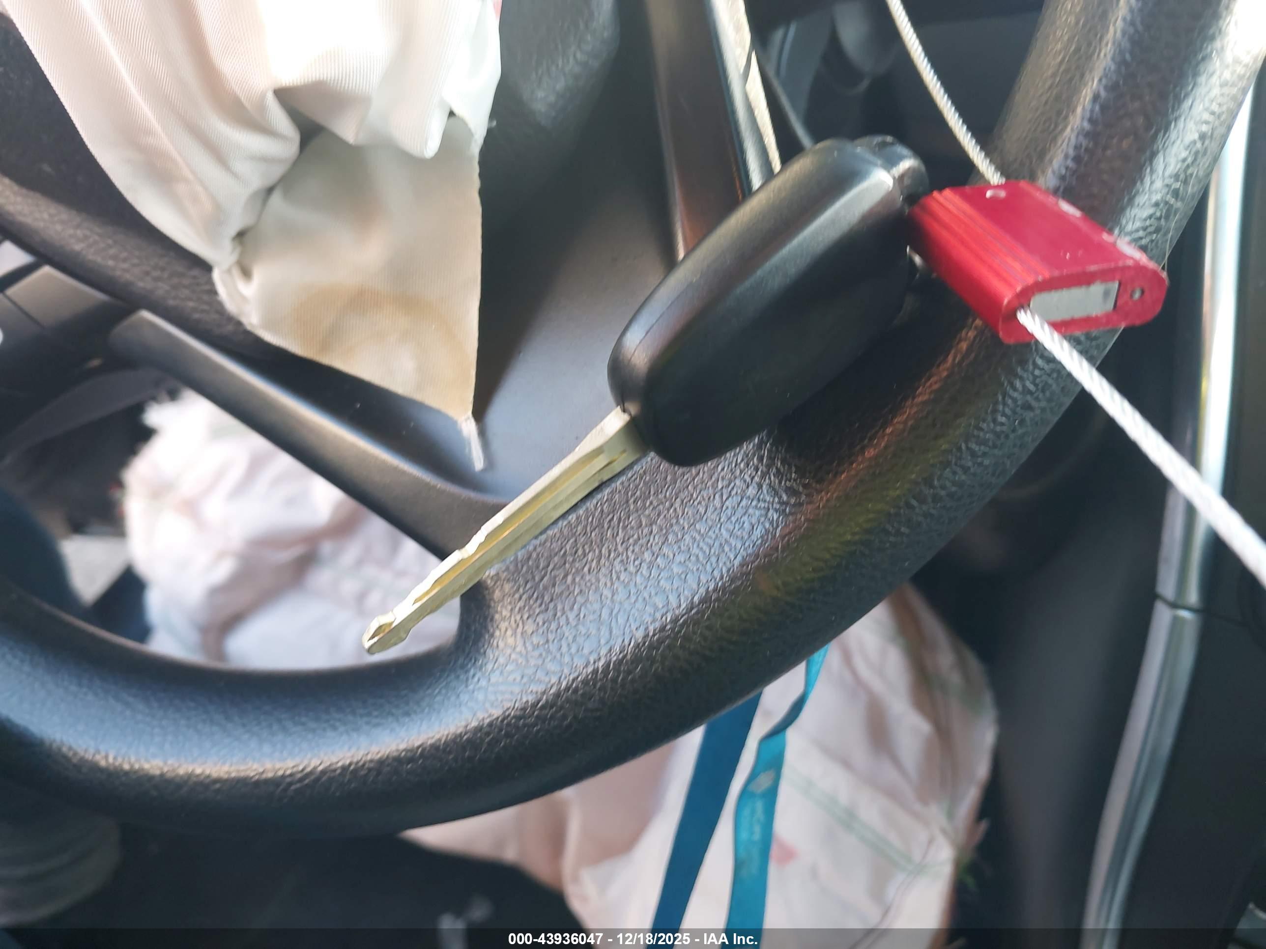 TOYOTA CAMRY image 11