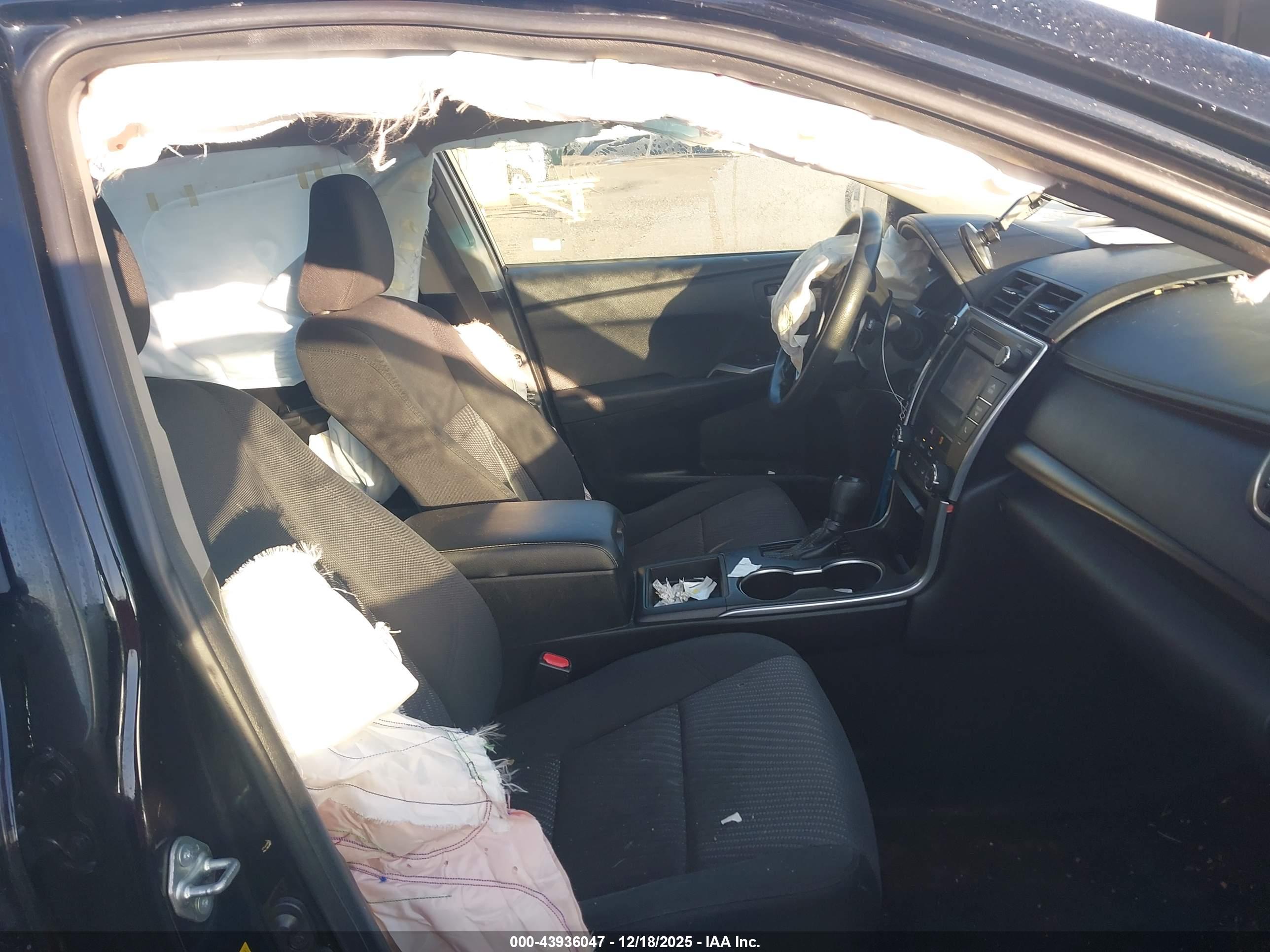TOYOTA CAMRY image 5