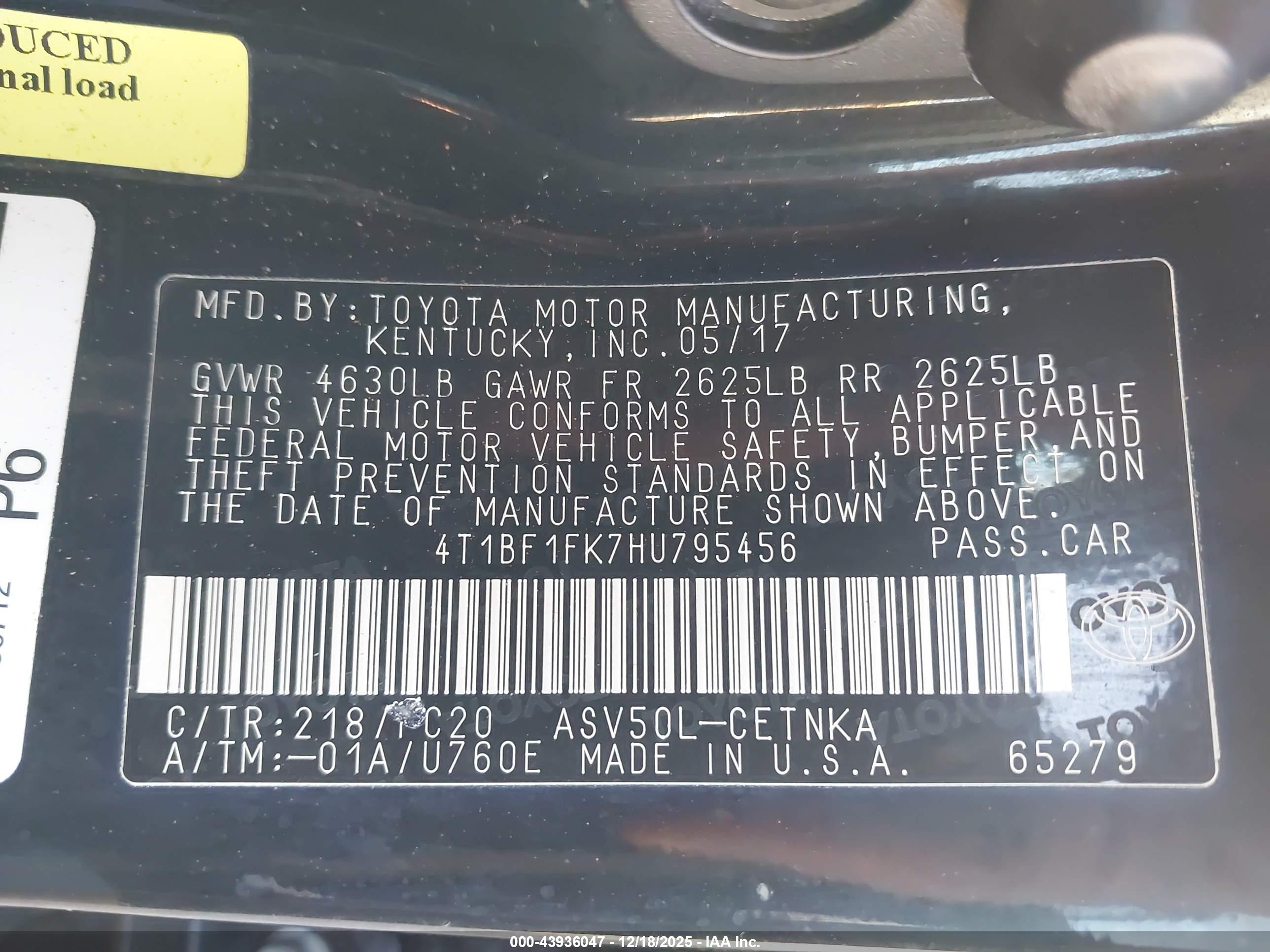 TOYOTA CAMRY image 9