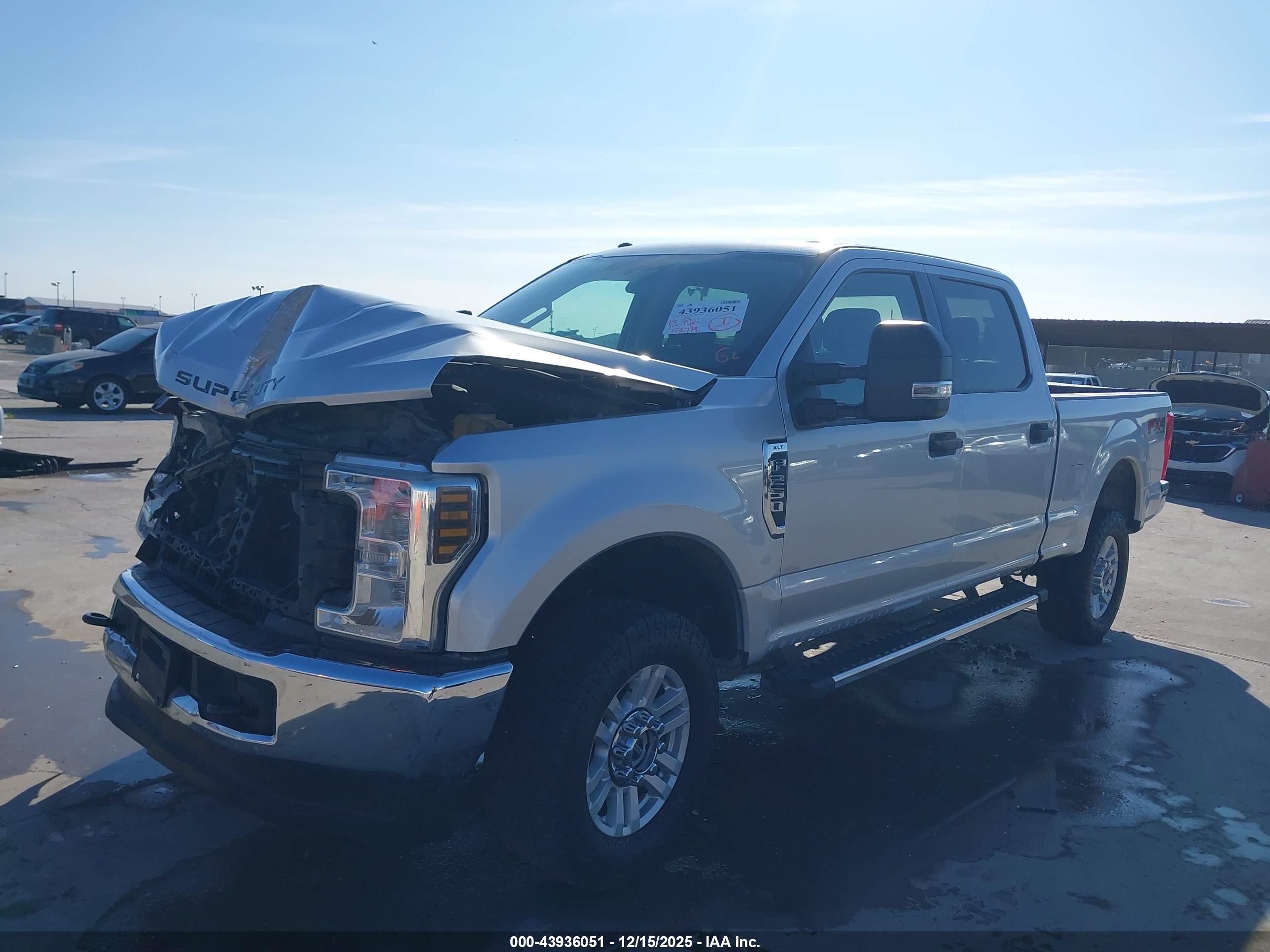 FORD F-250 image 2